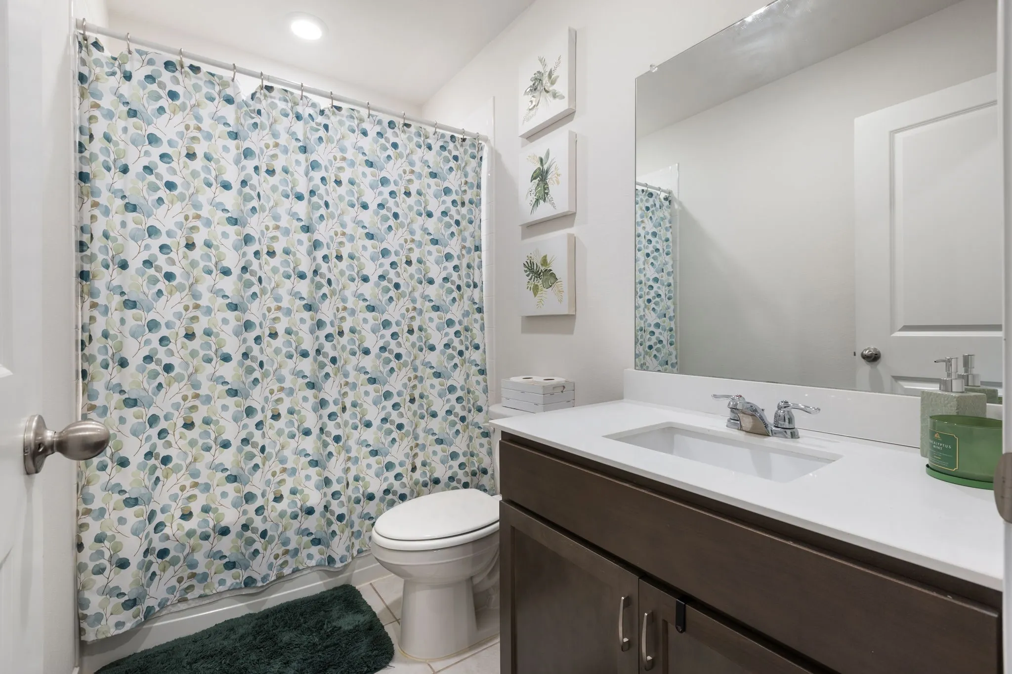 Main Floor Bathroom