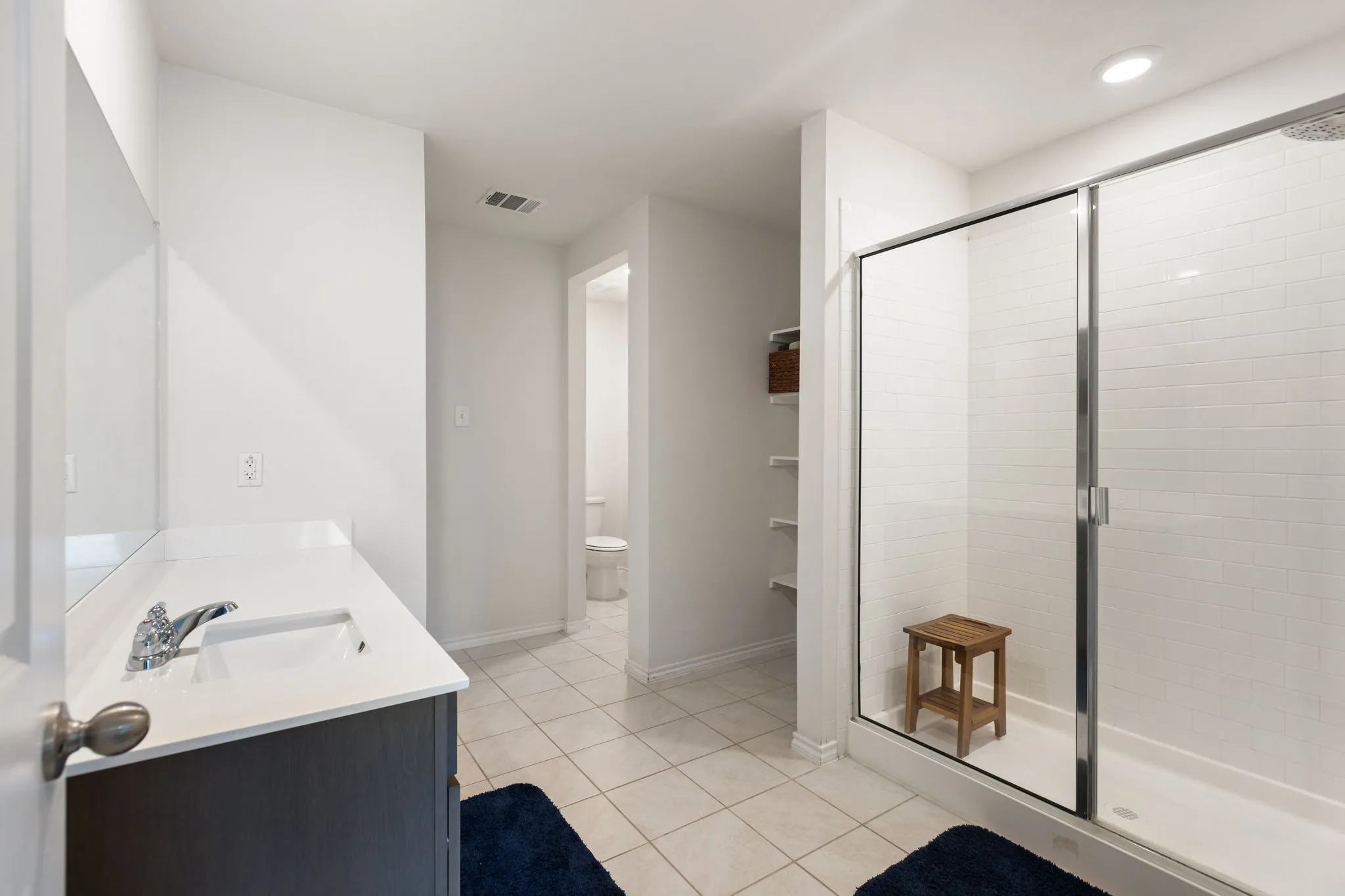 Single Family Residence For Sale in Denton County , 1012 Euston Street, Denton, Texas 76209, 4 Bedroom, 3 Bathroom, 2 Garage spaces, 2,337 Sqft, built in 2021, mls#21362946, Real Estate Agent in Denton, Homes For Sale in Denton county, Homes For Sale in Denton, Realtor in Denton Texas, Real Estate Brokerage Independent Realty Texas, Luminita Cordes Realtor