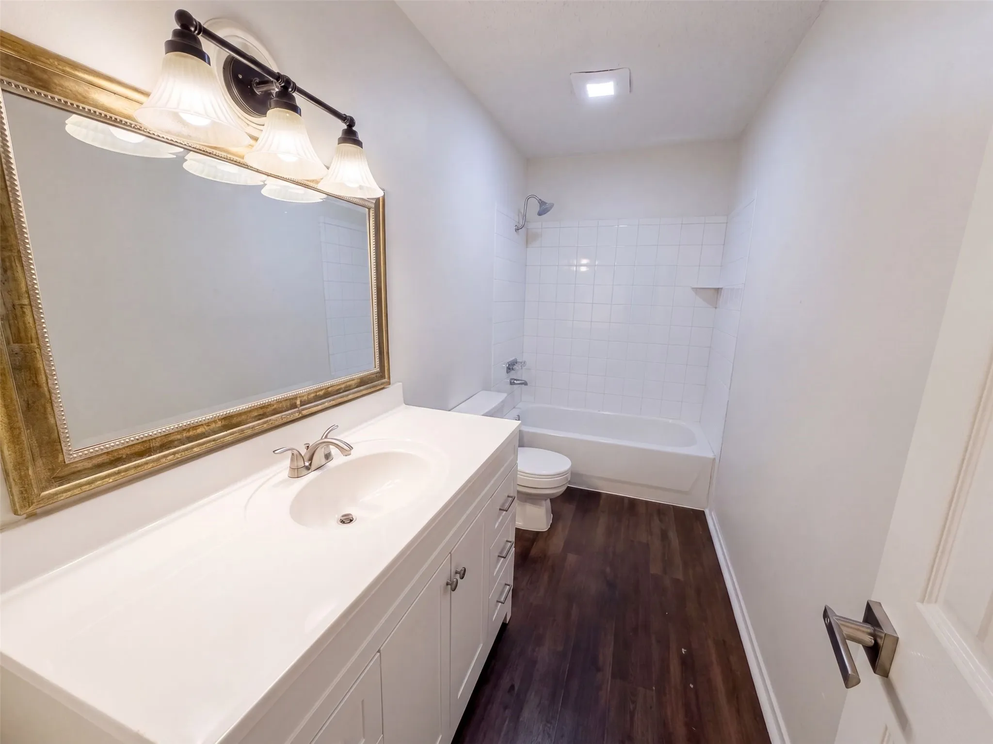 Single Family Residence For Sale in Mc Lennan County , 309 Applewood Lane, Hewitt, Texas 76643, 3 Bedroom, 2 Bathroom, 2 Garage spaces, 1,556 Sqft, built in 1985, mls#21365613, Real Estate Agent in Hewitt, Homes For Sale in Mc Lennan county, Homes For Sale in Hewitt, Realtor in Hewitt Texas, Real Estate Brokerage Independent Realty Texas, Luminita Cordes Realtor
