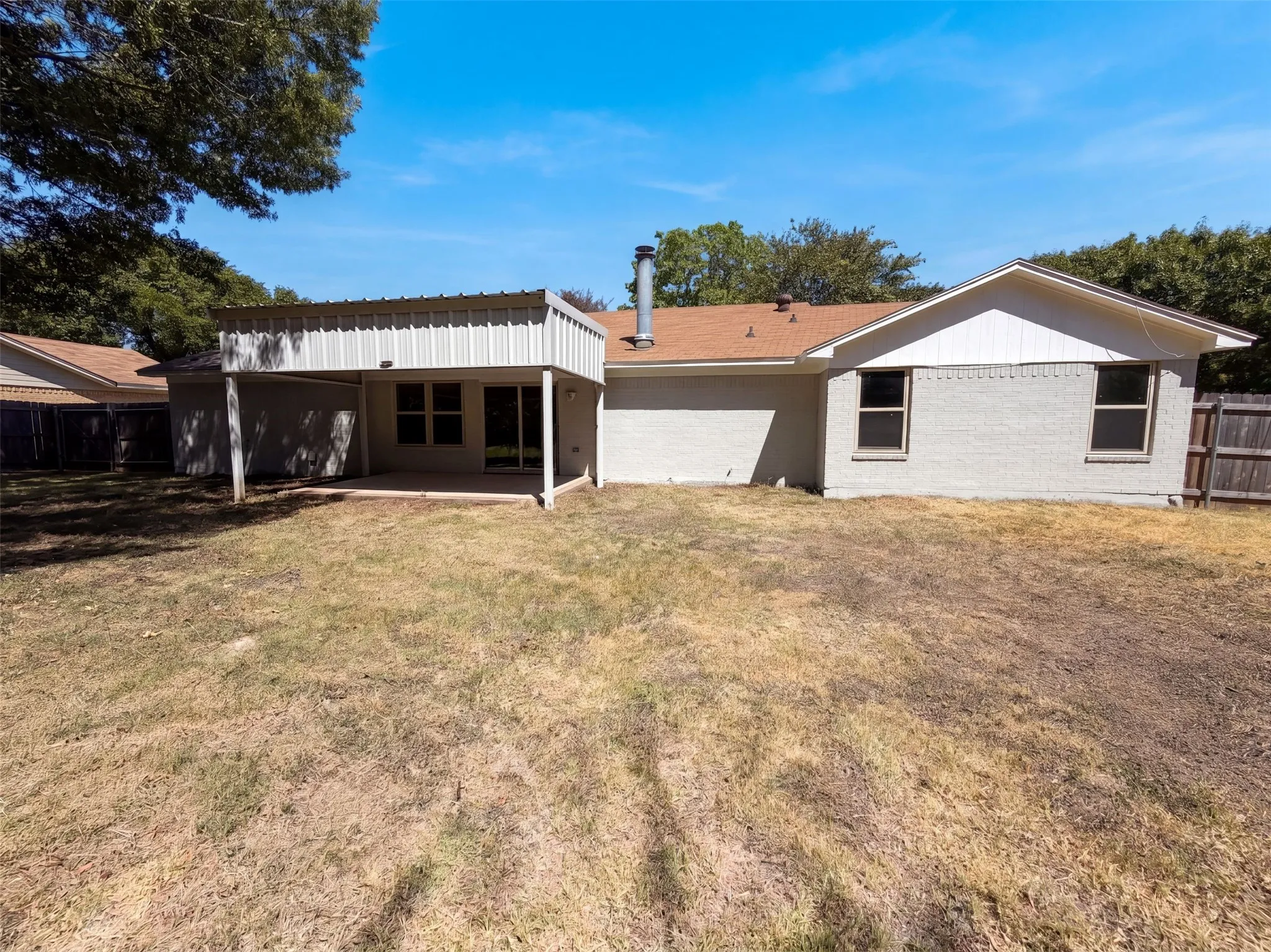 Single Family Residence For Sale in Mc Lennan County , 309 Applewood Lane, Hewitt, Texas 76643, 3 Bedroom, 2 Bathroom, 2 Garage spaces, 1,556 Sqft, built in 1985, mls#21365613, Real Estate Agent in Hewitt, Homes For Sale in Mc Lennan county, Homes For Sale in Hewitt, Realtor in Hewitt Texas, Real Estate Brokerage Independent Realty Texas, Luminita Cordes Realtor