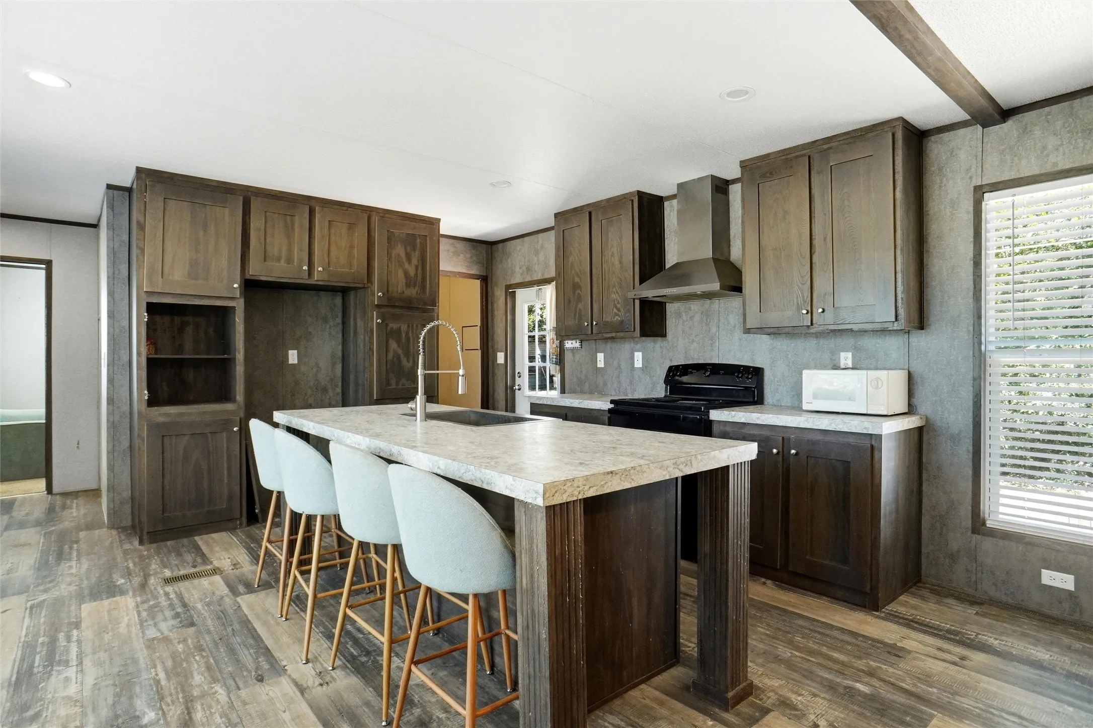 Mobile Home For Sale in Grayson County , 1279 Ham Bates Road, Whitesboro, Texas 76273, 3 Bedroom, 2 Bathroom, Garage spaces, 1,216 Sqft, built in 2021, mls#21365614, Real Estate Agent in Whitesboro, Homes For Sale in Grayson county, Homes For Sale in Whitesboro, Realtor in Whitesboro Texas, Real Estate Brokerage Independent Realty Texas, Luminita Cordes Realtor