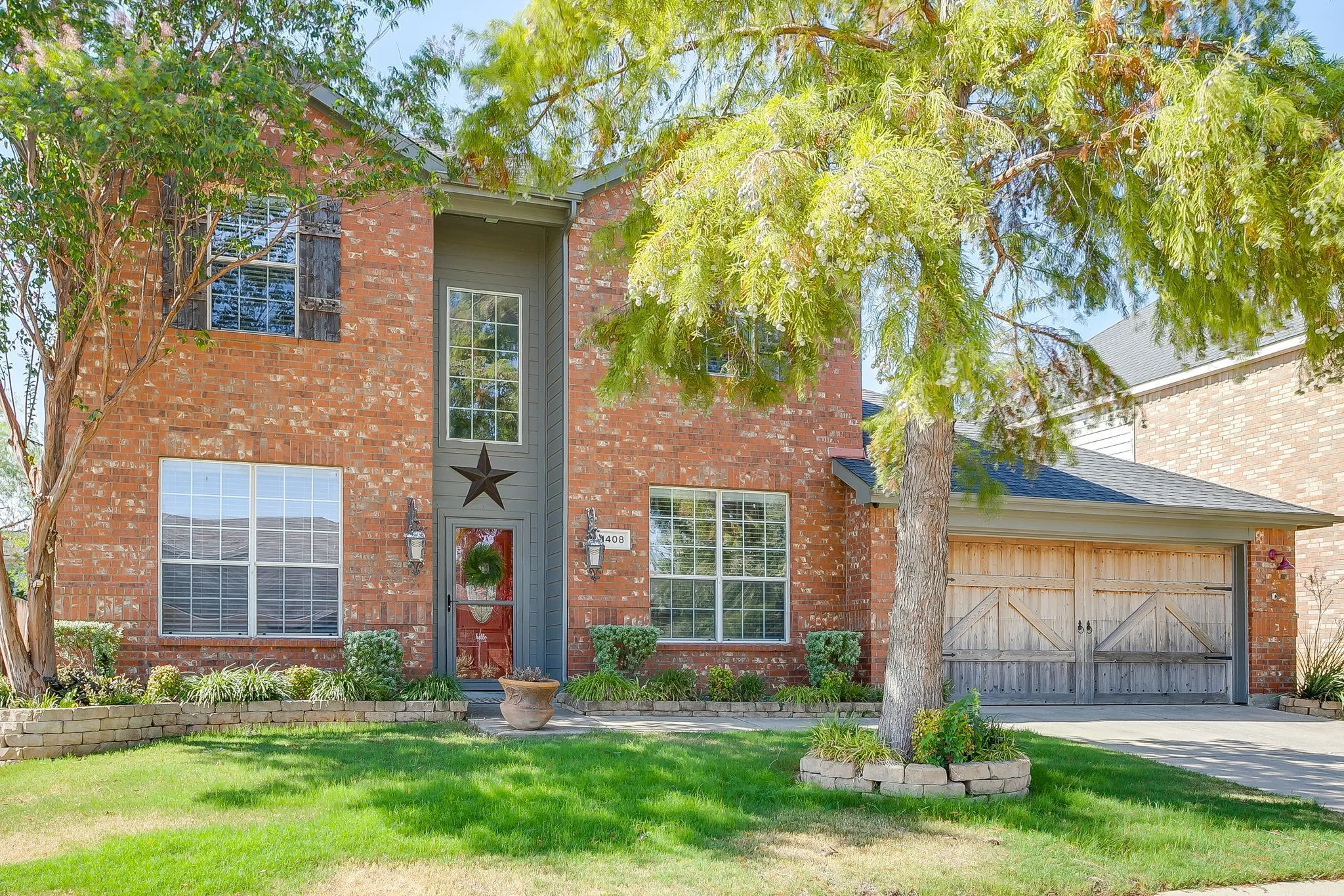 Single Family Residence For Sale in Tarrant County , 1408 Pepperidge Lane, Fort Worth, Texas 76131, 5 Bedroom, 3 Bathroom, 2 Garage spaces, 2,994 Sqft, built in 2005, mls#21365557, Real Estate Agent in Fort Worth, Homes For Sale in Tarrant county, Homes For Sale in Fort Worth, Realtor in Fort Worth Texas, Real Estate Brokerage Independent Realty Texas, Luminita Cordes Realtor