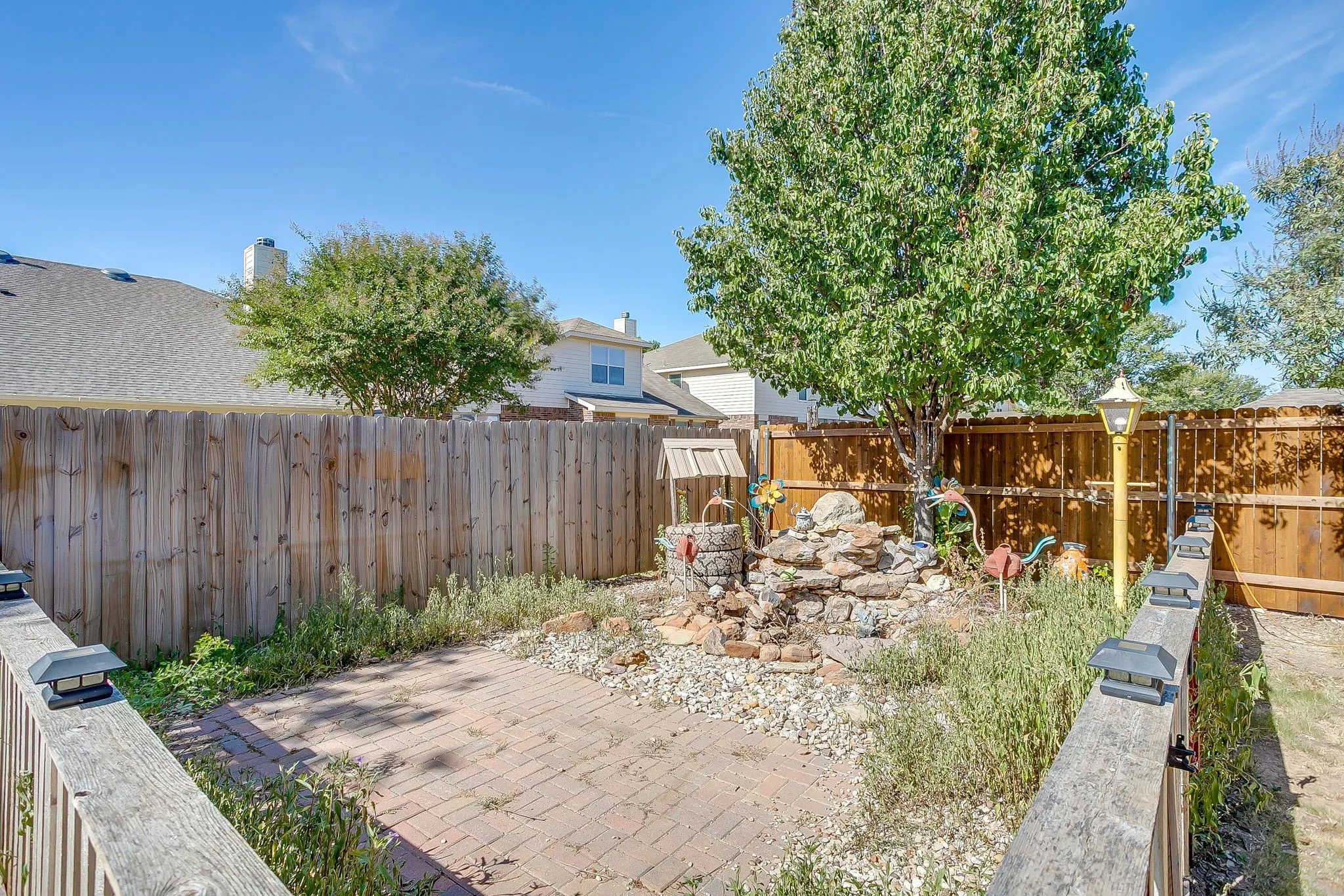 Single Family Residence For Sale in Tarrant County , 1408 Pepperidge Lane, Fort Worth, Texas 76131, 5 Bedroom, 3 Bathroom, 2 Garage spaces, 2,994 Sqft, built in 2005, mls#21365557, Real Estate Agent in Fort Worth, Homes For Sale in Tarrant county, Homes For Sale in Fort Worth, Realtor in Fort Worth Texas, Real Estate Brokerage Independent Realty Texas, Luminita Cordes Realtor