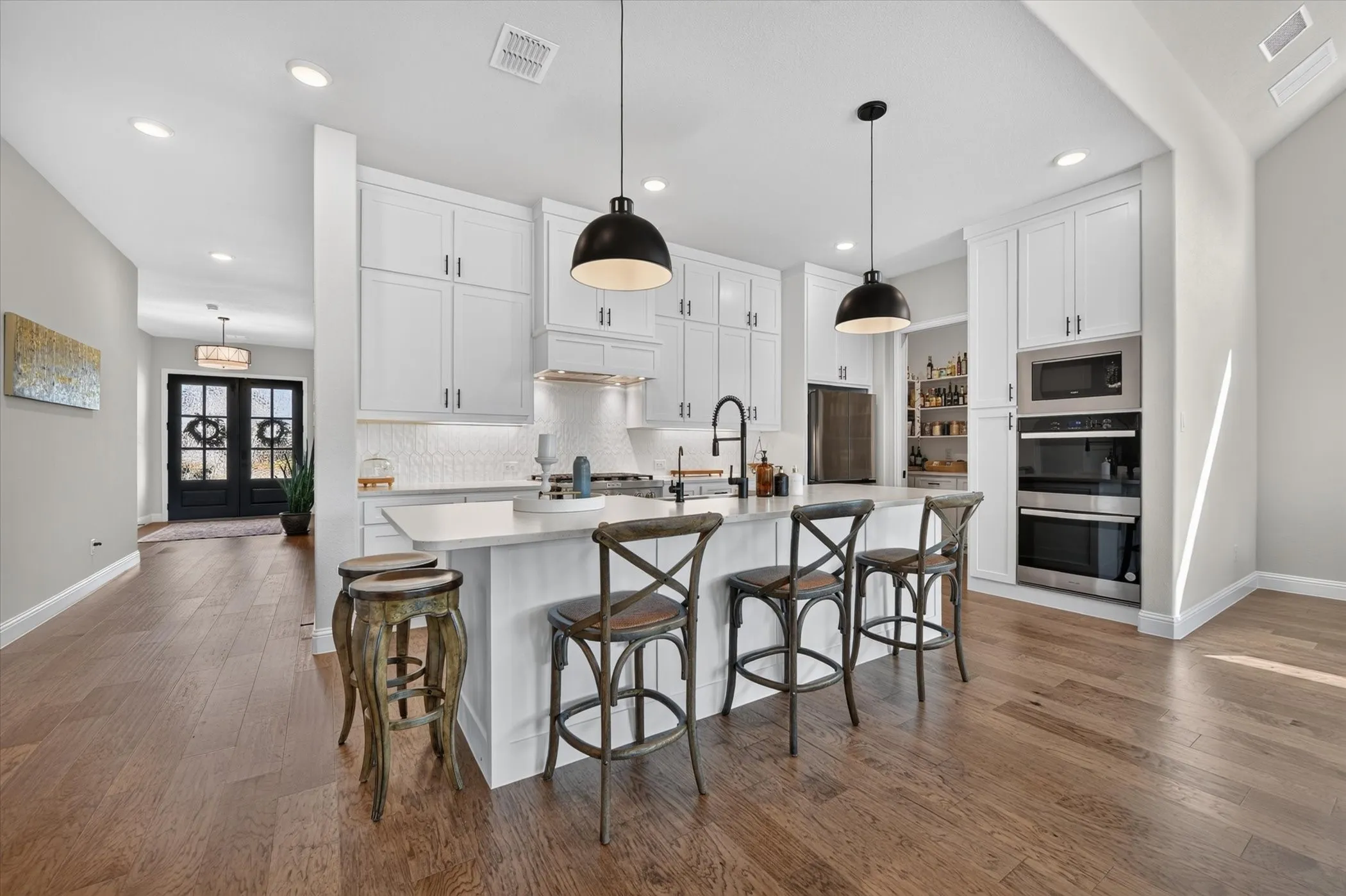 Single Family Residence For Sale in Parker County , 14441 Walsh Avenue, Aledo, Texas 76008, 4 Bedroom, 4 Bathroom, 3 Garage spaces, 2,800 Sqft, built in 2024, mls#21365591, Real Estate Agent in Aledo, Homes For Sale in Parker county, Homes For Sale in Aledo, Realtor in Aledo Texas, Real Estate Brokerage Independent Realty Texas, Luminita Cordes Realtor