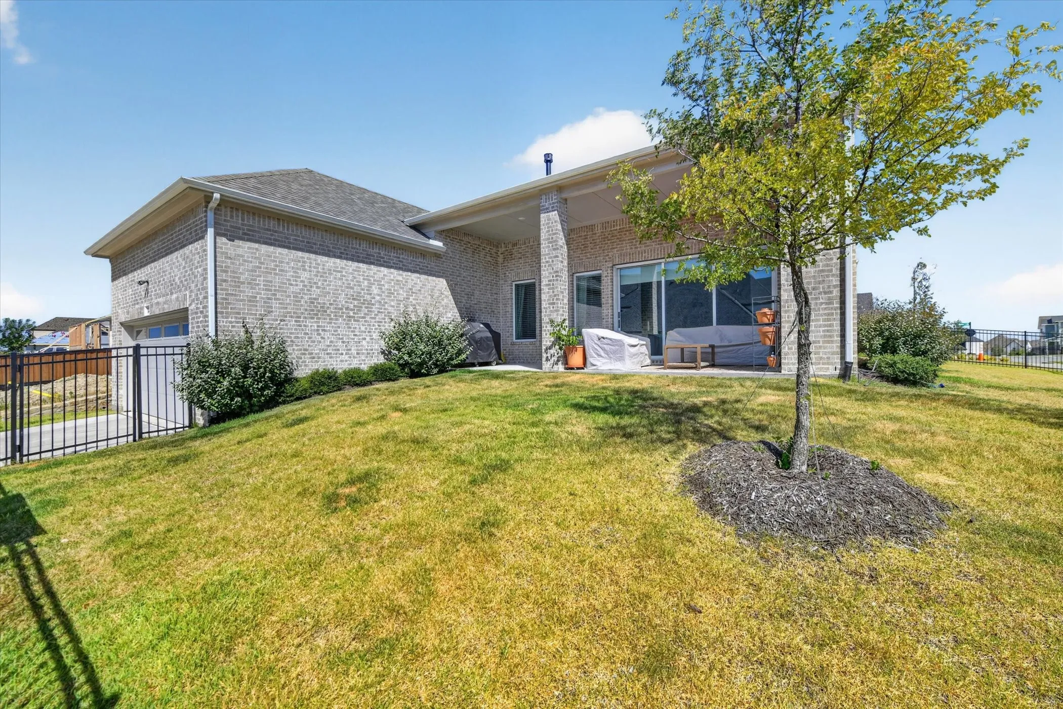 Single Family Residence For Sale in Parker County , 14441 Walsh Avenue, Aledo, Texas 76008, 4 Bedroom, 4 Bathroom, 3 Garage spaces, 2,800 Sqft, built in 2024, mls#21365591, Real Estate Agent in Aledo, Homes For Sale in Parker county, Homes For Sale in Aledo, Realtor in Aledo Texas, Real Estate Brokerage Independent Realty Texas, Luminita Cordes Realtor