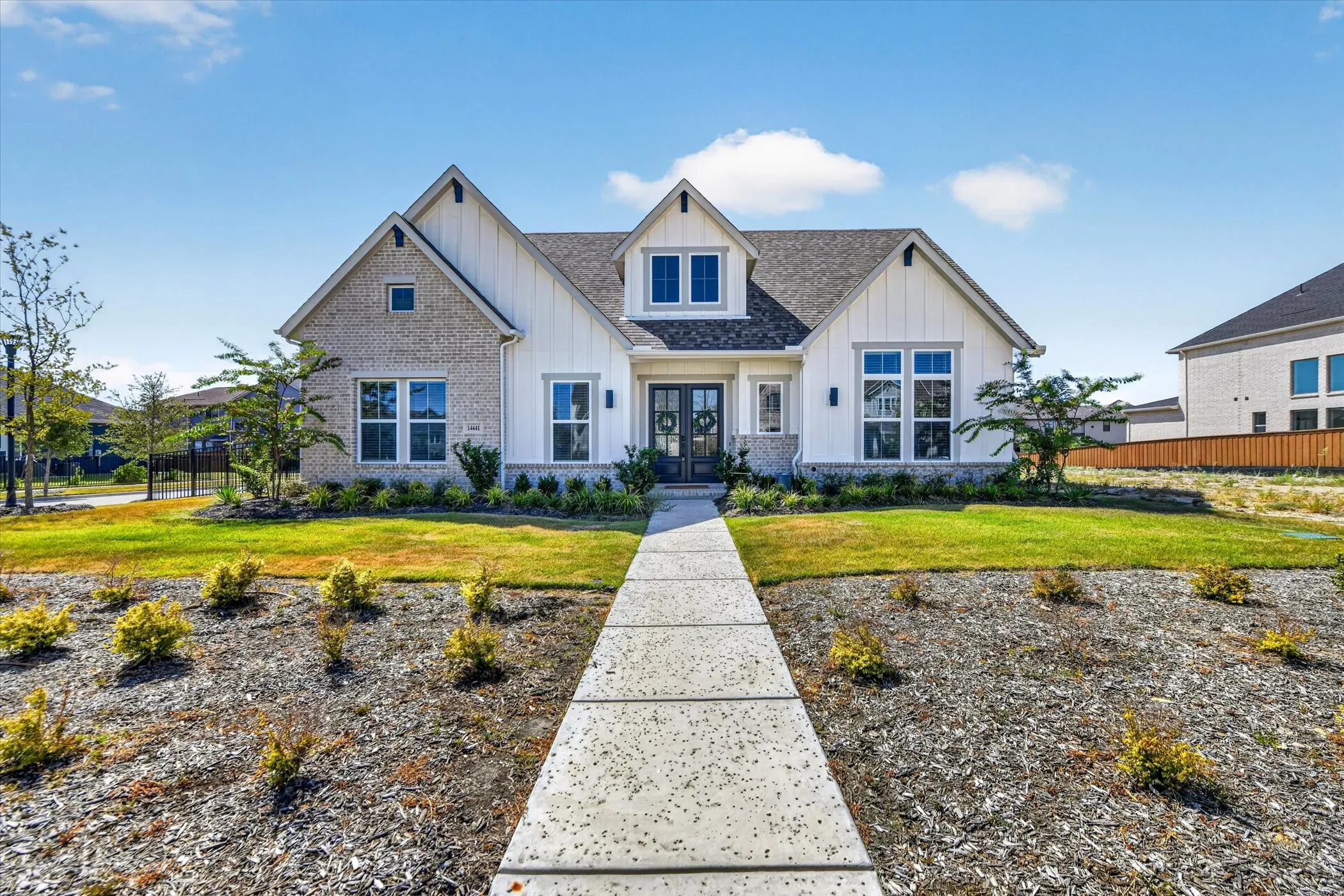 Single Family Residence For Sale in Parker County , 14441 Walsh Avenue, Aledo, Texas 76008, 4 Bedroom, 4 Bathroom, 3 Garage spaces, 2,800 Sqft, built in 2024, mls#21365591, Real Estate Agent in Aledo, Homes For Sale in Parker county, Homes For Sale in Aledo, Realtor in Aledo Texas, Real Estate Brokerage Independent Realty Texas, Luminita Cordes Realtor