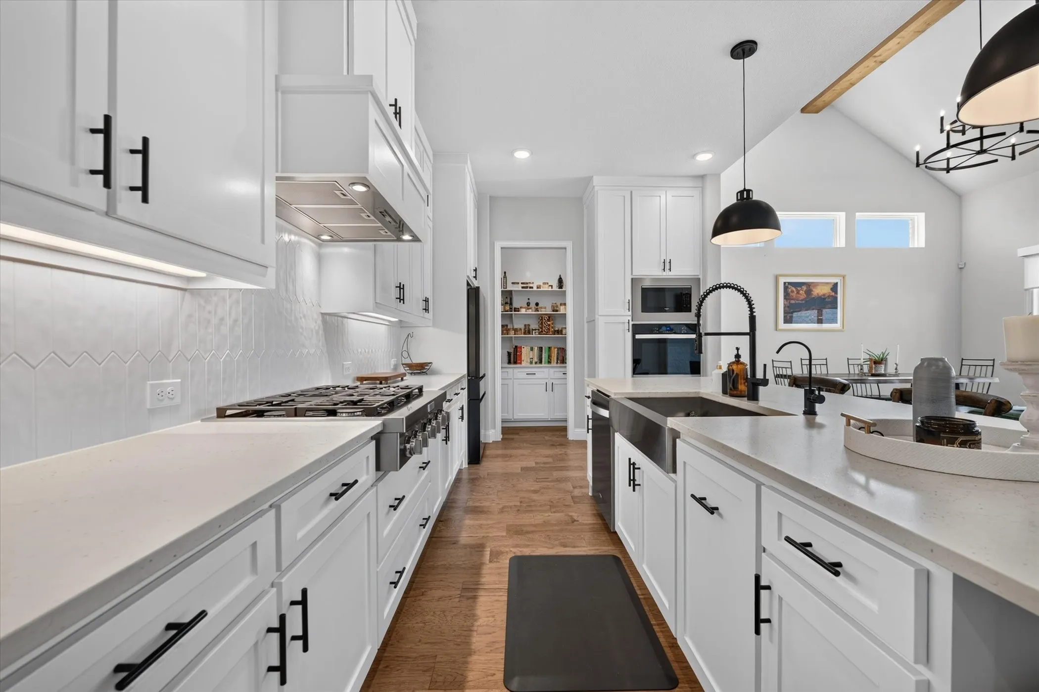Single Family Residence For Sale in Parker County , 14441 Walsh Avenue, Aledo, Texas 76008, 4 Bedroom, 4 Bathroom, 3 Garage spaces, 2,800 Sqft, built in 2024, mls#21365591, Real Estate Agent in Aledo, Homes For Sale in Parker county, Homes For Sale in Aledo, Realtor in Aledo Texas, Real Estate Brokerage Independent Realty Texas, Luminita Cordes Realtor