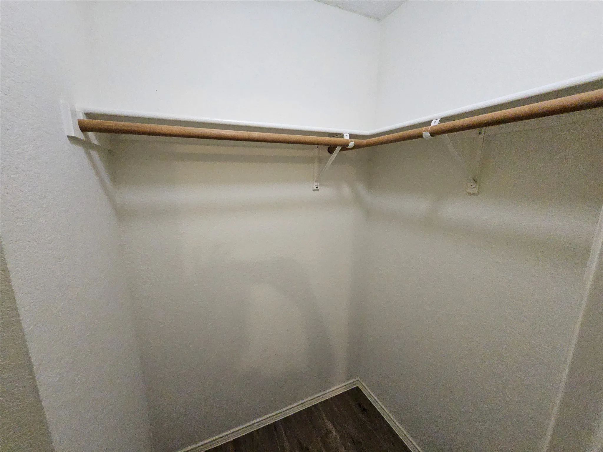 Single Family Residence For Rent in Tarrant County , 1608 Merritt Drive, Mansfield, Texas 76063, 3 Bedroom, 2 Bathroom, 3 Garage spaces, 1,559 Sqft, built in 2000, mls#21365620, Real Estate Agent in Mansfield, Homes For Rent in Tarrant county, Homes For Rent in Mansfield, Realtor in Mansfield Texas, Real Estate Brokerage Independent Realty Texas, Luminita Cordes Realtor