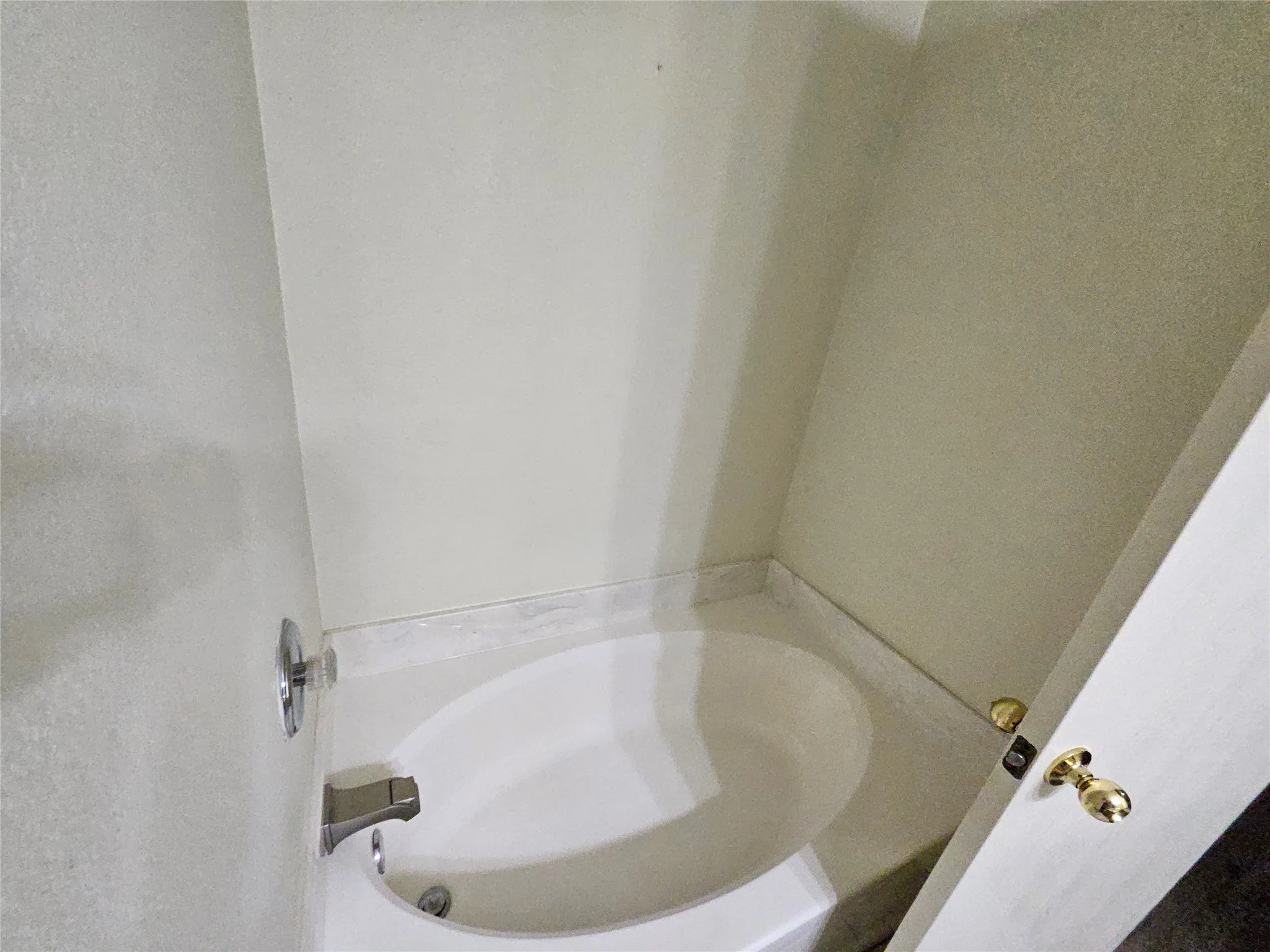 Single Family Residence For Rent in Tarrant County , 1608 Merritt Drive, Mansfield, Texas 76063, 3 Bedroom, 2 Bathroom, 3 Garage spaces, 1,559 Sqft, built in 2000, mls#21365620, Real Estate Agent in Mansfield, Homes For Rent in Tarrant county, Homes For Rent in Mansfield, Realtor in Mansfield Texas, Real Estate Brokerage Independent Realty Texas, Luminita Cordes Realtor