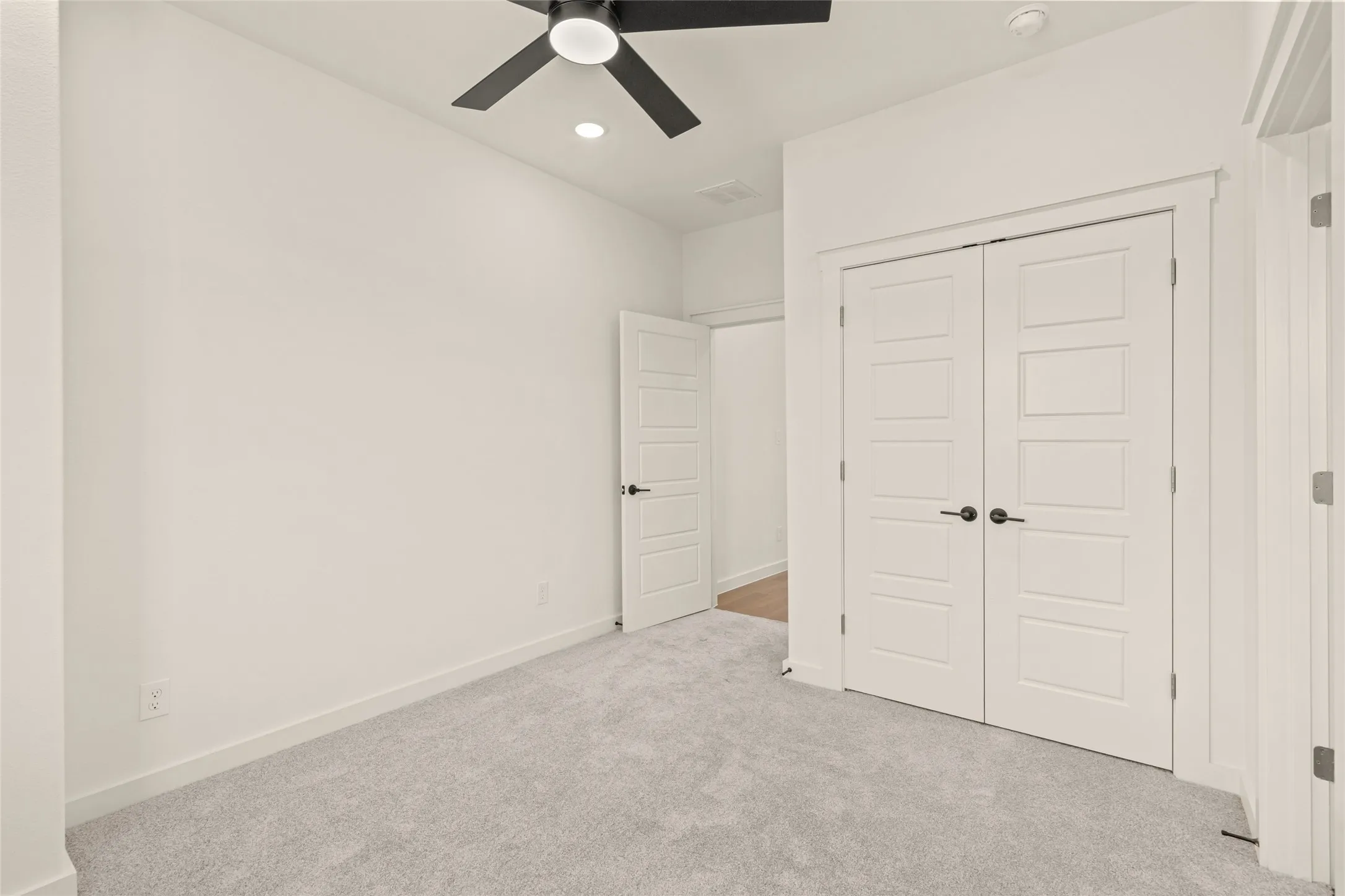 Townhouse For Sale in Tarrant County , 2737 Azalea Park Circle, Fort Worth, Texas 76107, 3 Bedroom, 4 Bathroom, 2 Garage spaces, 1,901 Sqft, built in 2026, mls#21364017, Real Estate Agent in Fort Worth, Homes For Sale in Tarrant county, Homes For Sale in Fort Worth, Realtor in Fort Worth Texas, Real Estate Brokerage Independent Realty Texas, Luminita Cordes Realtor