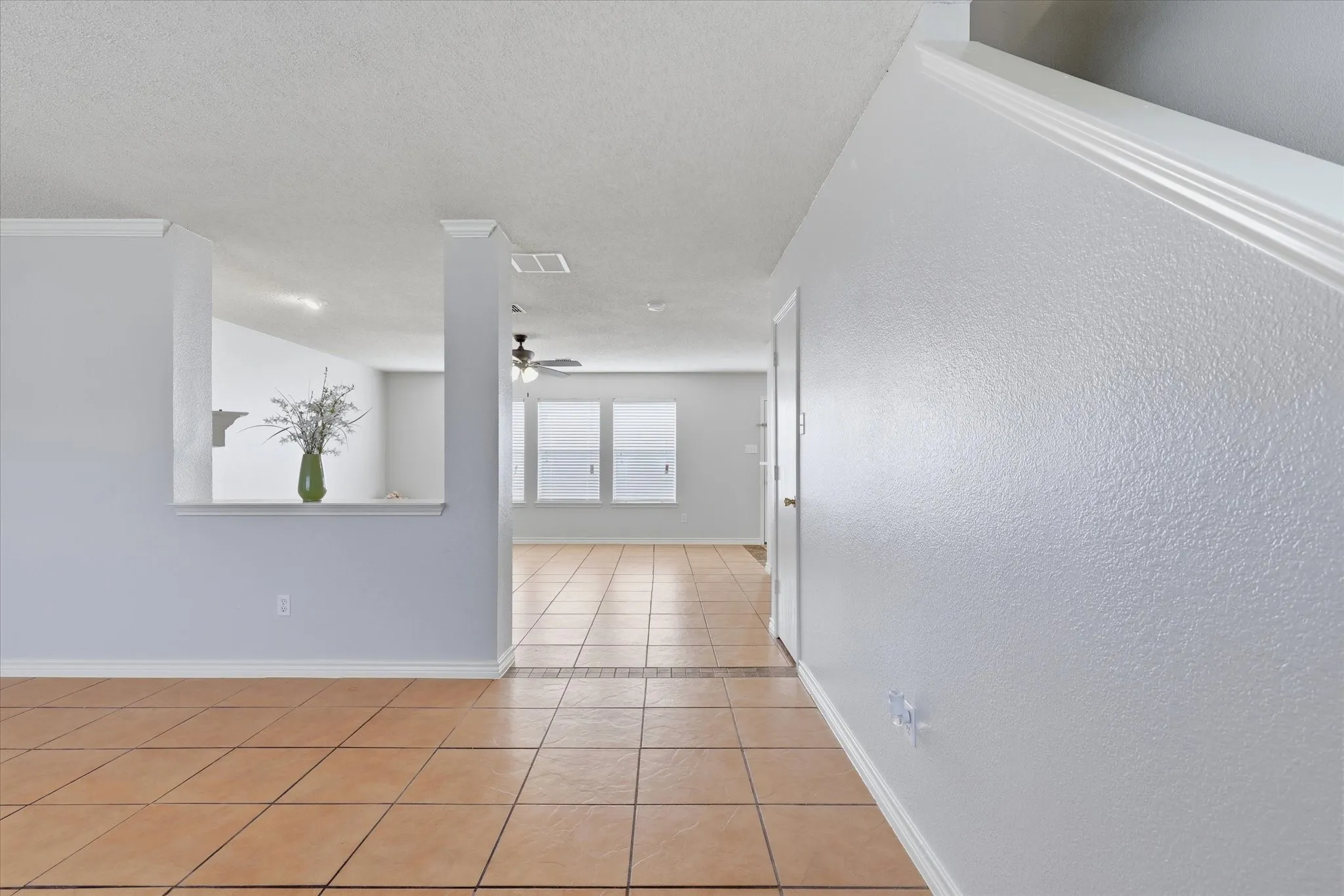 Single Family Residence For Rent in Kaufman County , 527 Tumbleweed Drive, Forney, Texas 75126, 4 Bedroom, 3 Bathroom, 2 Garage spaces, 2,102 Sqft, built in 2002, mls#21365631, Real Estate Agent in Forney, Homes For Rent in Kaufman county, Homes For Rent in Forney, Realtor in Forney Texas, Real Estate Brokerage Independent Realty Texas, Luminita Cordes Realtor