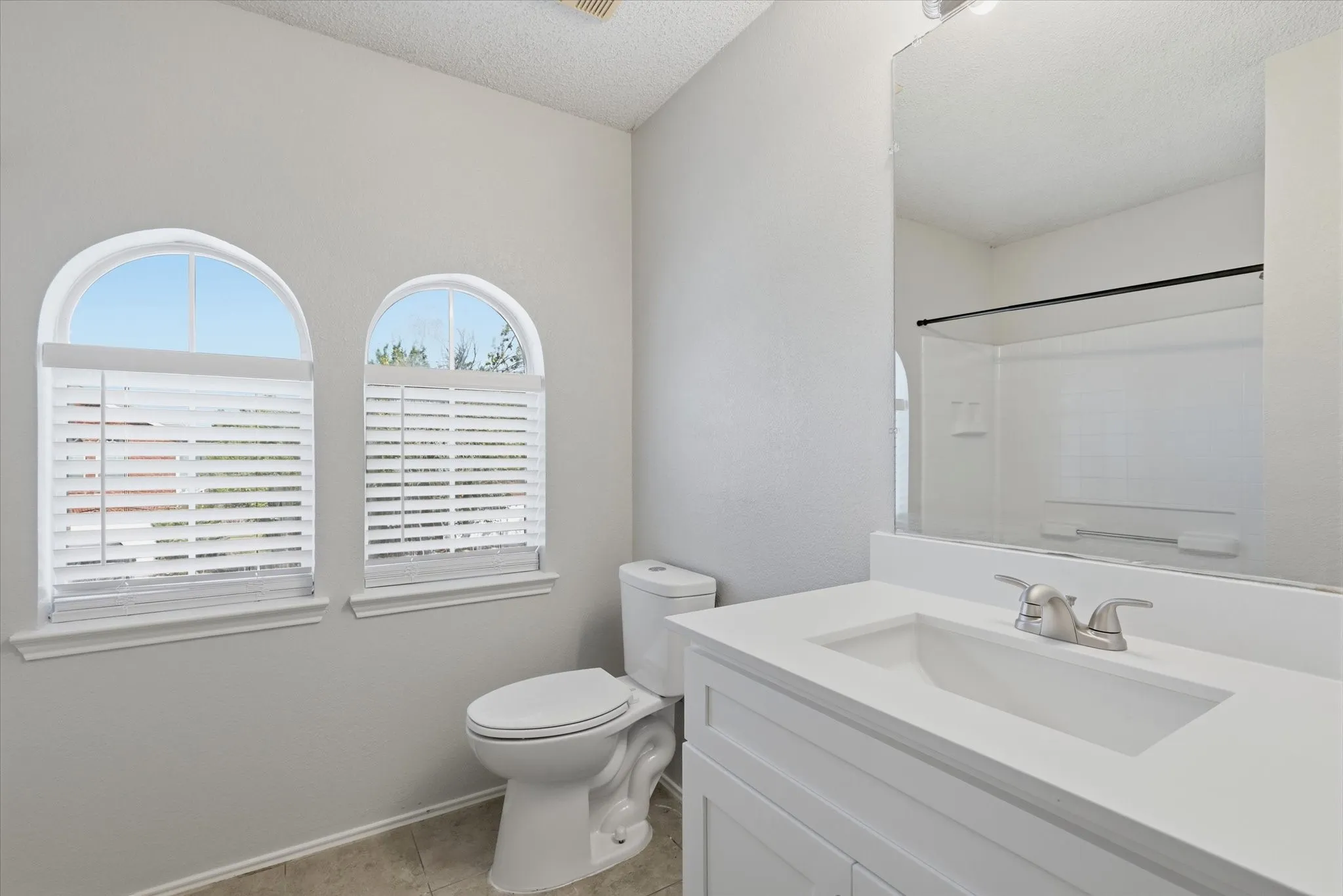 Single Family Residence For Rent in Kaufman County , 527 Tumbleweed Drive, Forney, Texas 75126, 4 Bedroom, 3 Bathroom, 2 Garage spaces, 2,102 Sqft, built in 2002, mls#21365631, Real Estate Agent in Forney, Homes For Rent in Kaufman county, Homes For Rent in Forney, Realtor in Forney Texas, Real Estate Brokerage Independent Realty Texas, Luminita Cordes Realtor