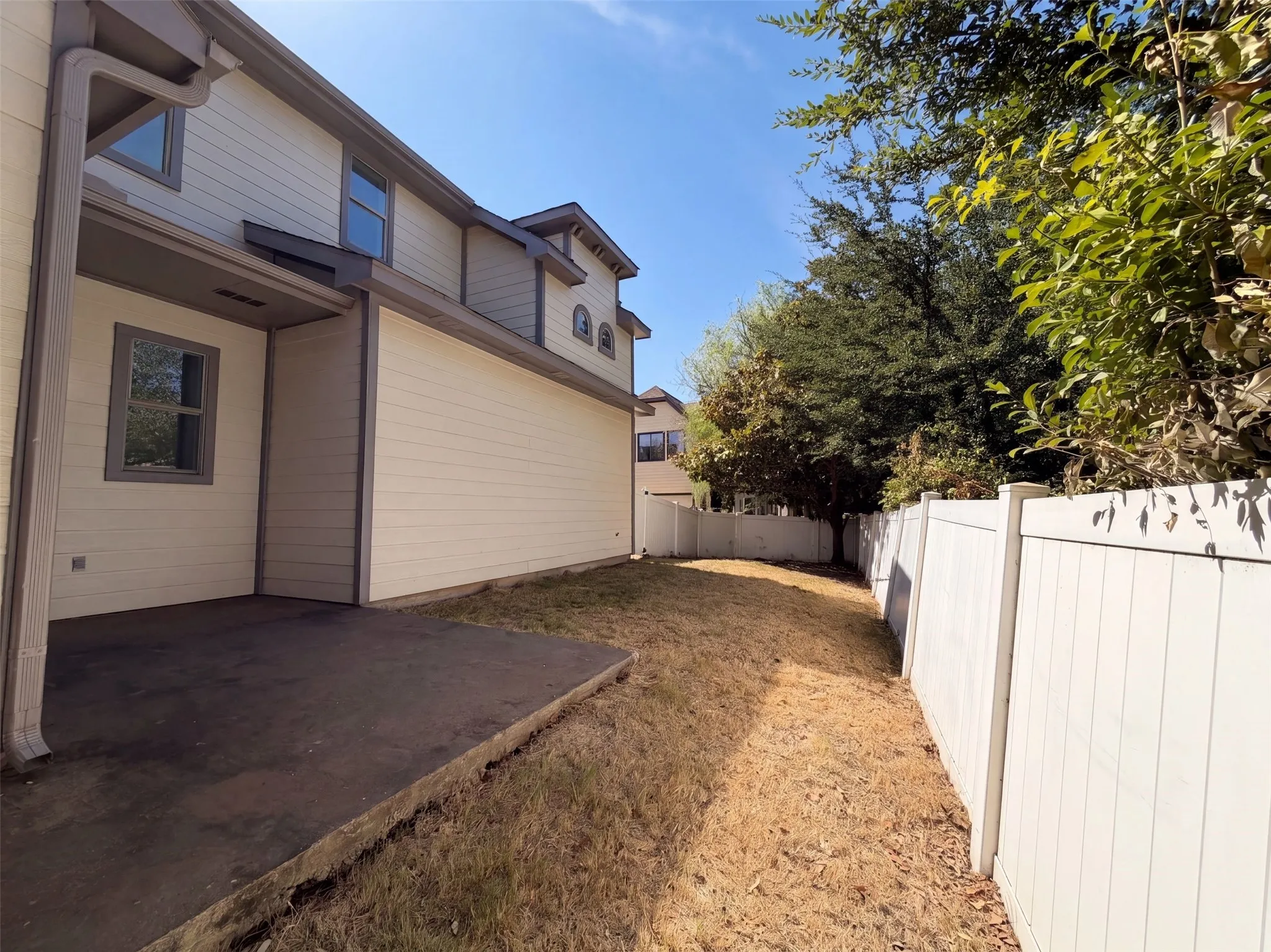 Single Family Residence For Sale in Denton County , 1700 Forsythe Drive, Savannah, Texas 76227, 3 Bedroom, 3 Bathroom, 2 Garage spaces, 2,319 Sqft, built in 2004, mls#21365630, Real Estate Agent in Savannah, Homes For Sale in Denton county, Homes For Sale in Savannah, Realtor in Savannah Texas, Real Estate Brokerage Independent Realty Texas, Luminita Cordes Realtor