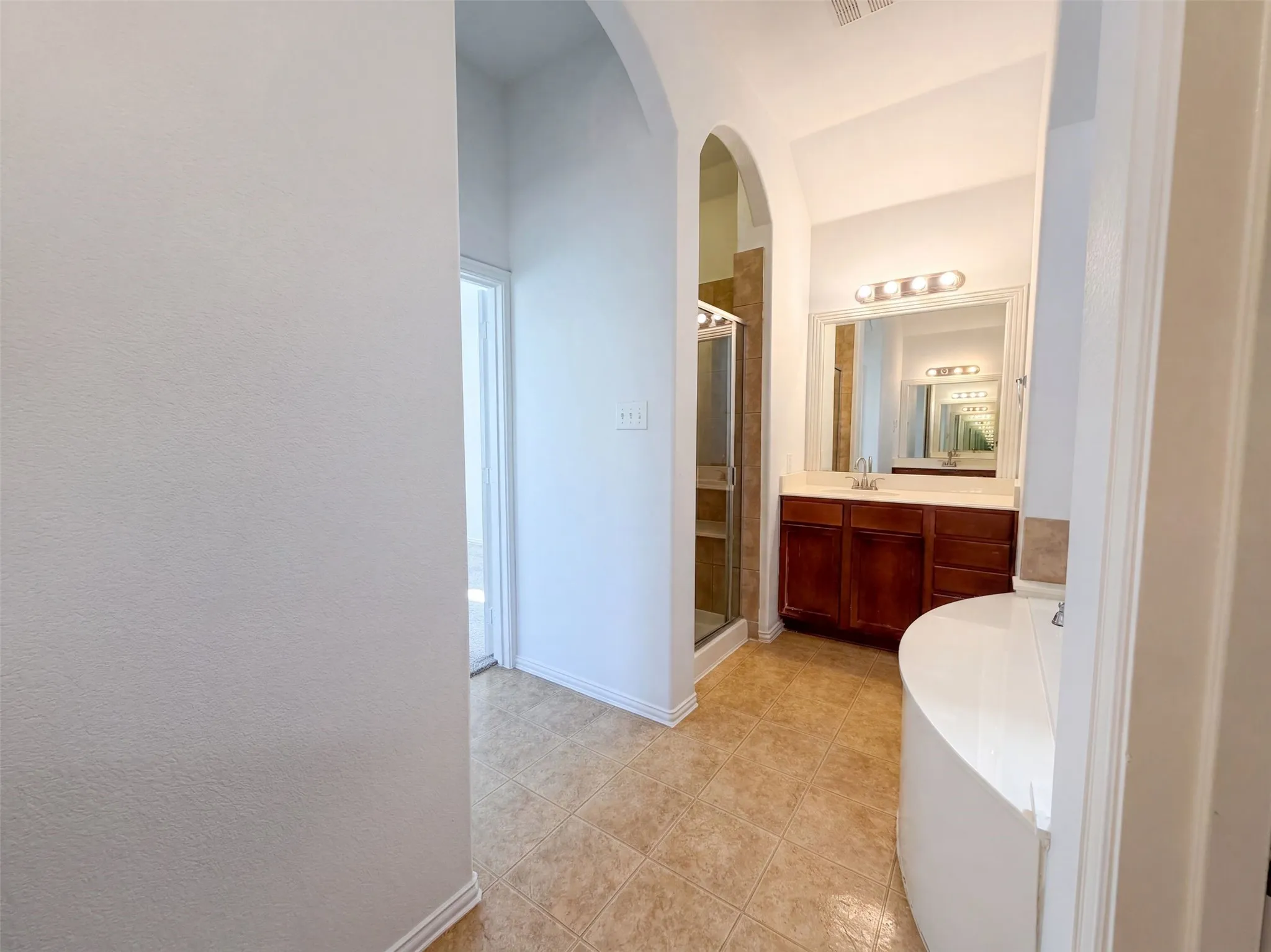 Single Family Residence For Sale in Denton County , 1700 Forsythe Drive, Savannah, Texas 76227, 3 Bedroom, 3 Bathroom, 2 Garage spaces, 2,319 Sqft, built in 2004, mls#21365630, Real Estate Agent in Savannah, Homes For Sale in Denton county, Homes For Sale in Savannah, Realtor in Savannah Texas, Real Estate Brokerage Independent Realty Texas, Luminita Cordes Realtor