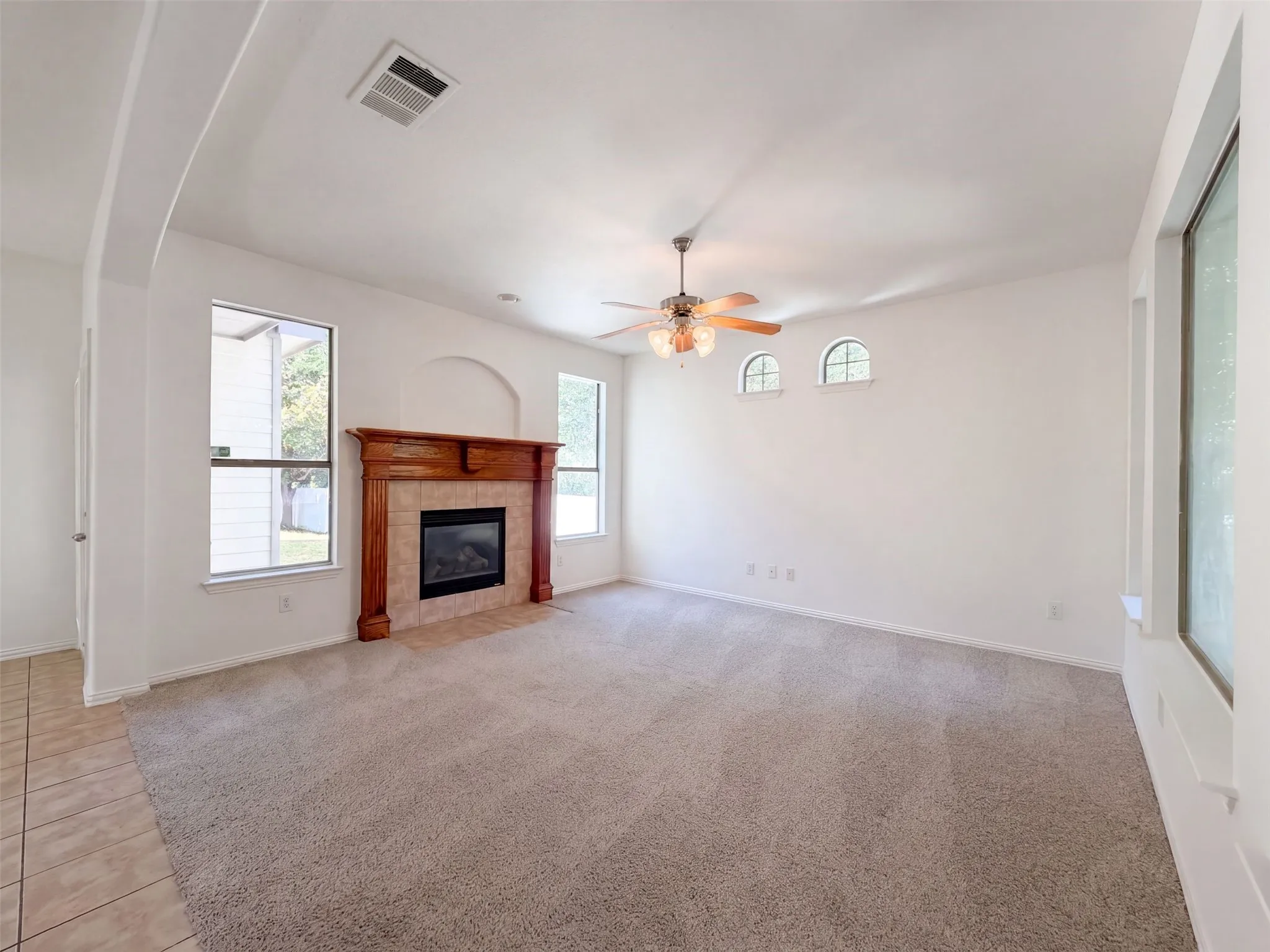 Single Family Residence For Sale in Denton County , 1700 Forsythe Drive, Savannah, Texas 76227, 3 Bedroom, 3 Bathroom, 2 Garage spaces, 2,319 Sqft, built in 2004, mls#21365630, Real Estate Agent in Savannah, Homes For Sale in Denton county, Homes For Sale in Savannah, Realtor in Savannah Texas, Real Estate Brokerage Independent Realty Texas, Luminita Cordes Realtor
