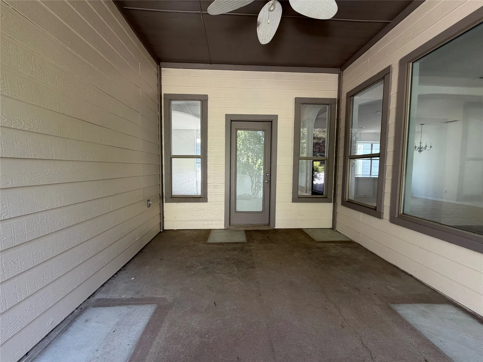 Single Family Residence For Sale in Denton County , 1700 Forsythe Drive, Savannah, Texas 76227, 3 Bedroom, 3 Bathroom, 2 Garage spaces, 2,319 Sqft, built in 2004, mls#21365630, Real Estate Agent in Savannah, Homes For Sale in Denton county, Homes For Sale in Savannah, Realtor in Savannah Texas, Real Estate Brokerage Independent Realty Texas, Luminita Cordes Realtor