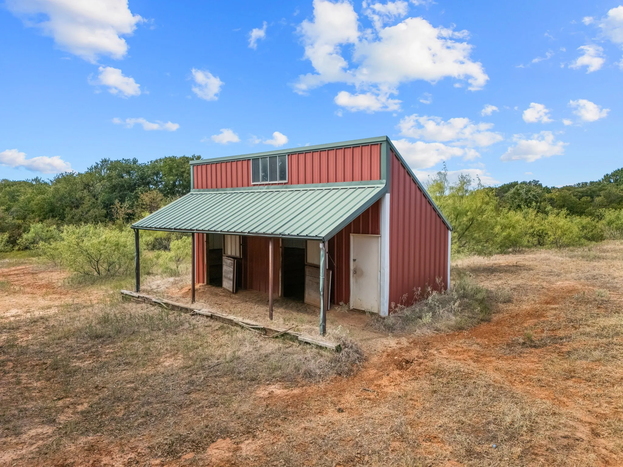 Farm For Sale in Wise County , 1037 Private Road 4481, Decatur, Texas 76234, 2 Bedroom, 3 Bathroom, Garage spaces, 1,678 Sqft, built in 2008, mls#21362065, Real Estate Agent in Decatur, Homes For Sale in Wise county, Homes For Sale in Decatur, Realtor in Decatur Texas, Real Estate Brokerage Independent Realty Texas, Luminita Cordes Realtor