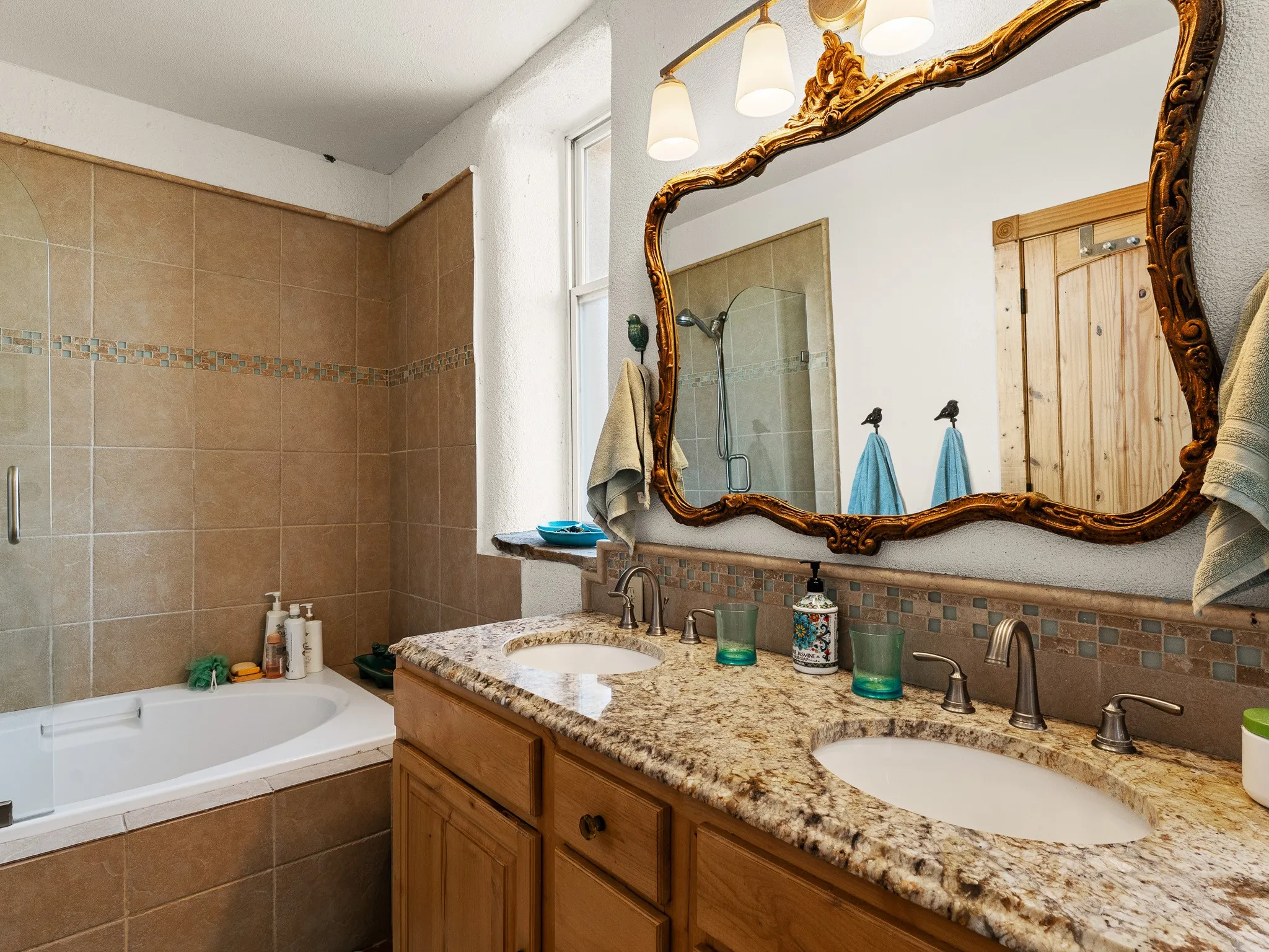 Farm For Sale in Wise County , 1037 Private Road 4481, Decatur, Texas 76234, 2 Bedroom, 3 Bathroom, Garage spaces, 1,678 Sqft, built in 2008, mls#21362065, Real Estate Agent in Decatur, Homes For Sale in Wise county, Homes For Sale in Decatur, Realtor in Decatur Texas, Real Estate Brokerage Independent Realty Texas, Luminita Cordes Realtor