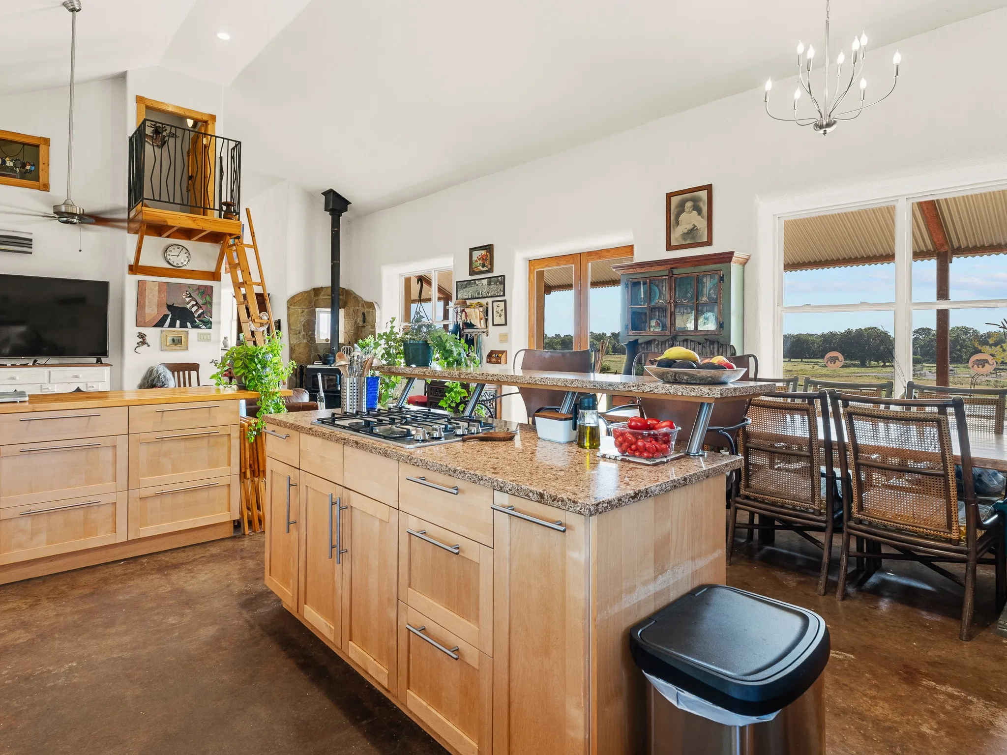 Farm For Sale in Wise County , 1037 Private Road 4481, Decatur, Texas 76234, 2 Bedroom, 3 Bathroom, Garage spaces, 1,678 Sqft, built in 2008, mls#21362065, Real Estate Agent in Decatur, Homes For Sale in Wise county, Homes For Sale in Decatur, Realtor in Decatur Texas, Real Estate Brokerage Independent Realty Texas, Luminita Cordes Realtor