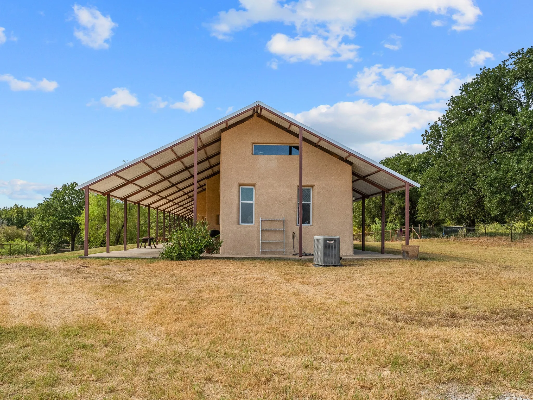Farm For Sale in Wise County , 1037 Private Road 4481, Decatur, Texas 76234, 2 Bedroom, 3 Bathroom, Garage spaces, 1,678 Sqft, built in 2008, mls#21362065, Real Estate Agent in Decatur, Homes For Sale in Wise county, Homes For Sale in Decatur, Realtor in Decatur Texas, Real Estate Brokerage Independent Realty Texas, Luminita Cordes Realtor