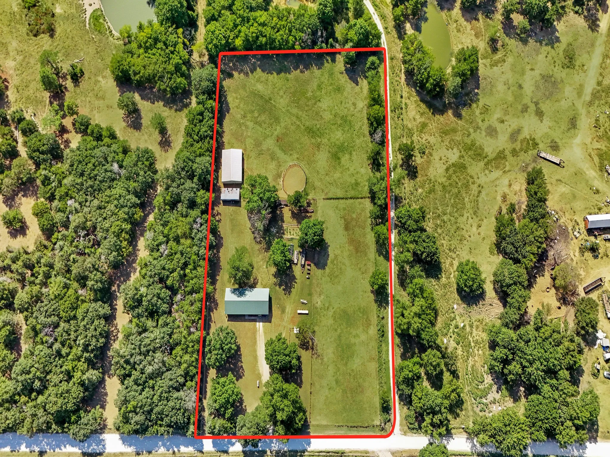 Single Family Residence For Sale in Cooke County , 2045 County Road 113, Whitesboro, Texas 76273, 3 Bedroom, 2 Bathroom, Garage spaces, 1,454 Sqft, built in 1980, mls#21365574, Real Estate Agent in Whitesboro, Homes For Sale in Cooke county, Homes For Sale in Whitesboro, Realtor in Whitesboro Texas, Real Estate Brokerage Independent Realty Texas, Luminita Cordes Realtor