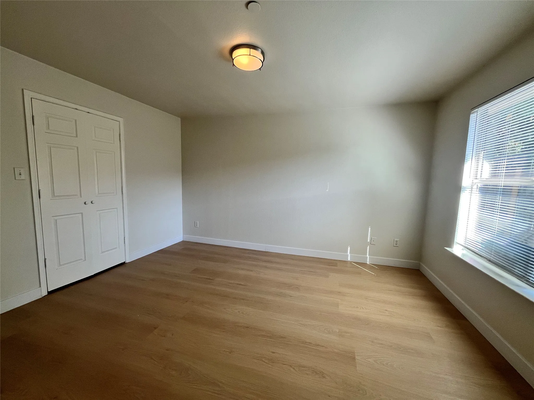Townhouse For Rent in Dallas County , 1129 Weston Drive, Garland, Texas 75043, 2 Bedroom, 2 Bathroom, 2 Garage spaces, 1,084 Sqft, built in 2007, mls#21365647, Real Estate Agent in Garland, Homes For Rent in Dallas county, Homes For Rent in Garland, Realtor in Garland Texas, Real Estate Brokerage Independent Realty Texas, Luminita Cordes Realtor