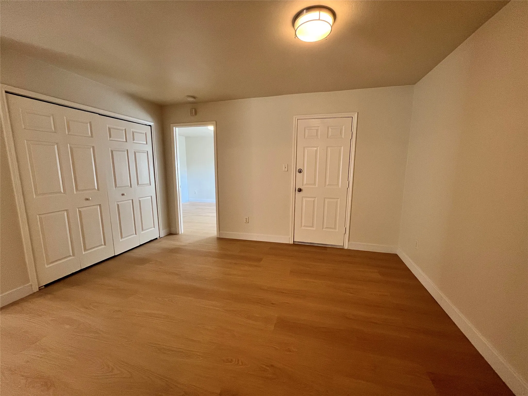 Townhouse For Rent in Dallas County , 1129 Weston Drive, Garland, Texas 75043, 2 Bedroom, 2 Bathroom, 2 Garage spaces, 1,084 Sqft, built in 2007, mls#21365647, Real Estate Agent in Garland, Homes For Rent in Dallas county, Homes For Rent in Garland, Realtor in Garland Texas, Real Estate Brokerage Independent Realty Texas, Luminita Cordes Realtor