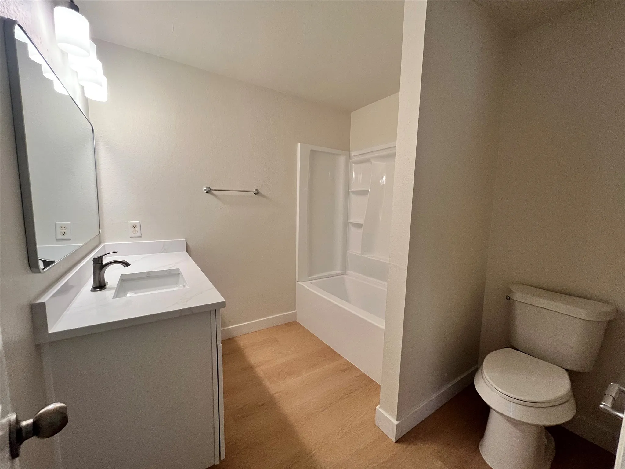 Townhouse For Rent in Dallas County , 1129 Weston Drive, Garland, Texas 75043, 2 Bedroom, 2 Bathroom, 2 Garage spaces, 1,084 Sqft, built in 2007, mls#21365647, Real Estate Agent in Garland, Homes For Rent in Dallas county, Homes For Rent in Garland, Realtor in Garland Texas, Real Estate Brokerage Independent Realty Texas, Luminita Cordes Realtor