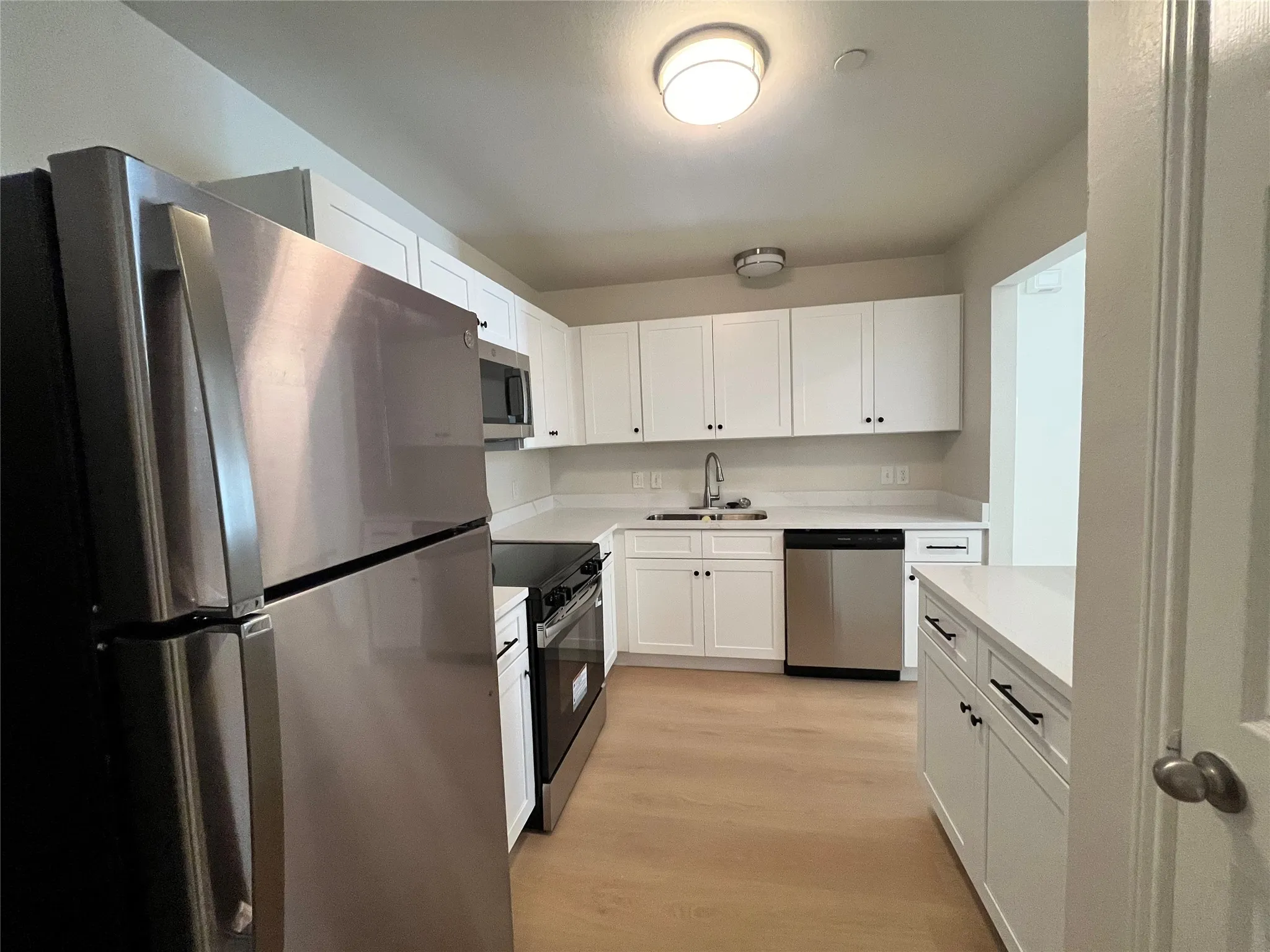 Townhouse For Rent in Dallas County , 1129 Weston Drive, Garland, Texas 75043, 2 Bedroom, 2 Bathroom, 2 Garage spaces, 1,084 Sqft, built in 2007, mls#21365647, Real Estate Agent in Garland, Homes For Rent in Dallas county, Homes For Rent in Garland, Realtor in Garland Texas, Real Estate Brokerage Independent Realty Texas, Luminita Cordes Realtor