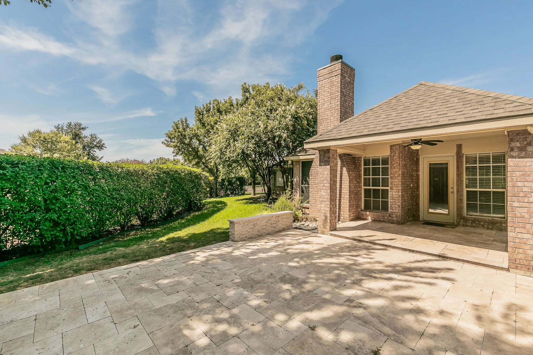 Single Family Residence For Sale in Tarrant County , 5544 Greenview Court, North Richland Hills, Texas 76148, 4 Bedroom, 2 Bathroom, 2 Garage spaces, 2,052 Sqft, built in 2001, mls#21365294, Real Estate Agent in North Richland Hills, Homes For Sale in Tarrant county, Homes For Sale in North Richland Hills, Realtor in North Richland Hills Texas, Real Estate Brokerage Independent Realty Texas, Luminita Cordes Realtor