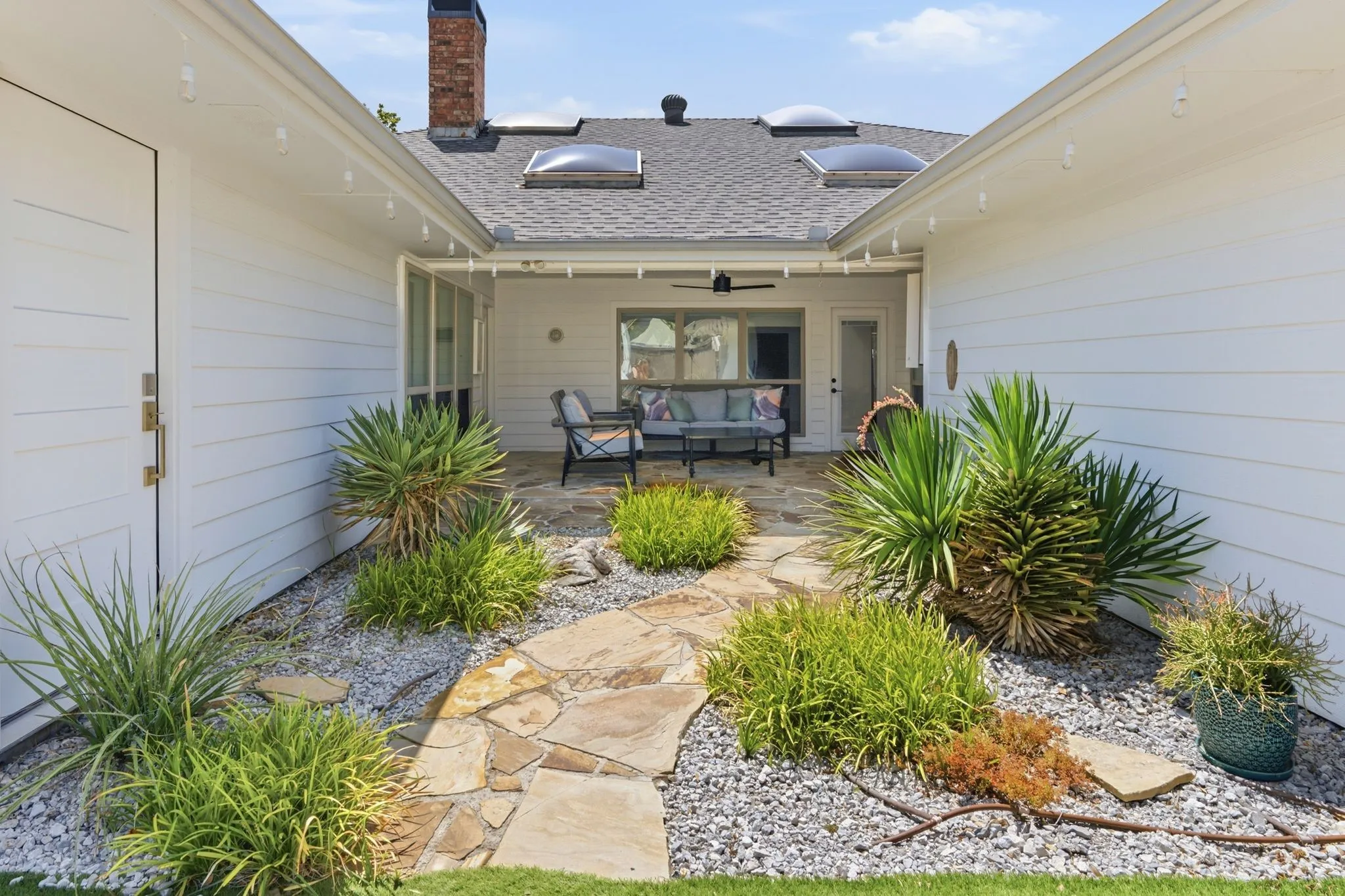 Path to the pool