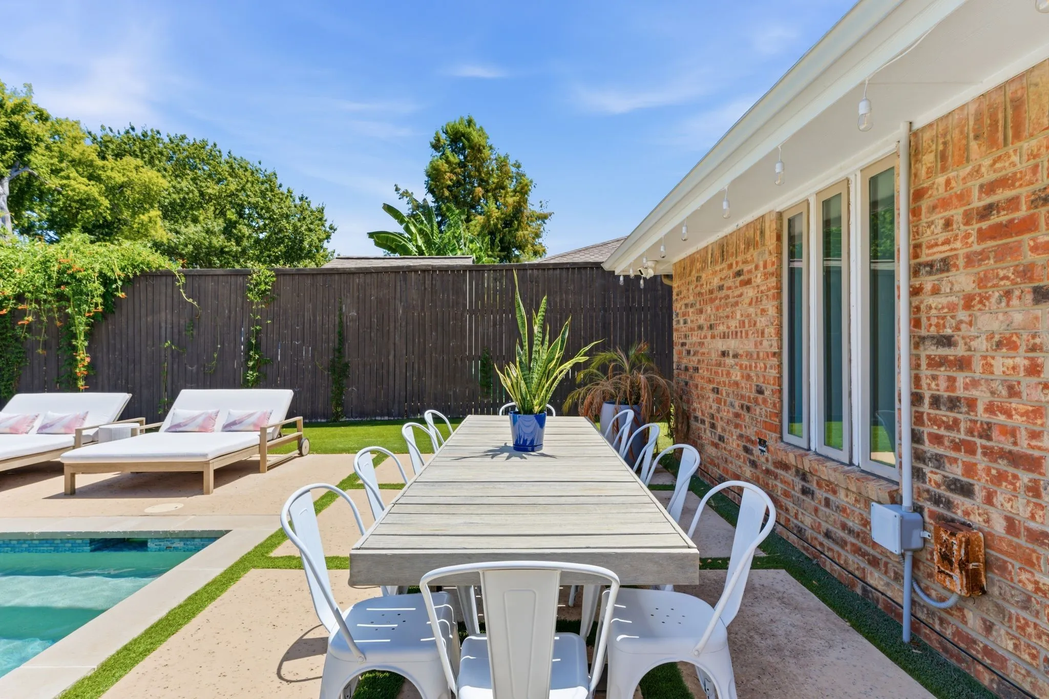 Outdoor dining area