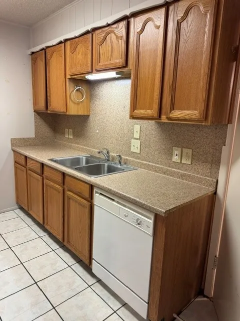 Single Family Residence For Sale in Tarrant County , 617 Comal Avenue, White Settlement, Texas 76108, 3 Bedroom, 2 Bathroom, Garage spaces, 1,954 Sqft, built in 1972, mls#21365074, Real Estate Agent in White Settlement, Homes For Sale in Tarrant county, Homes For Sale in White Settlement, Realtor in White Settlement Texas, Real Estate Brokerage Independent Realty Texas, Luminita Cordes Realtor