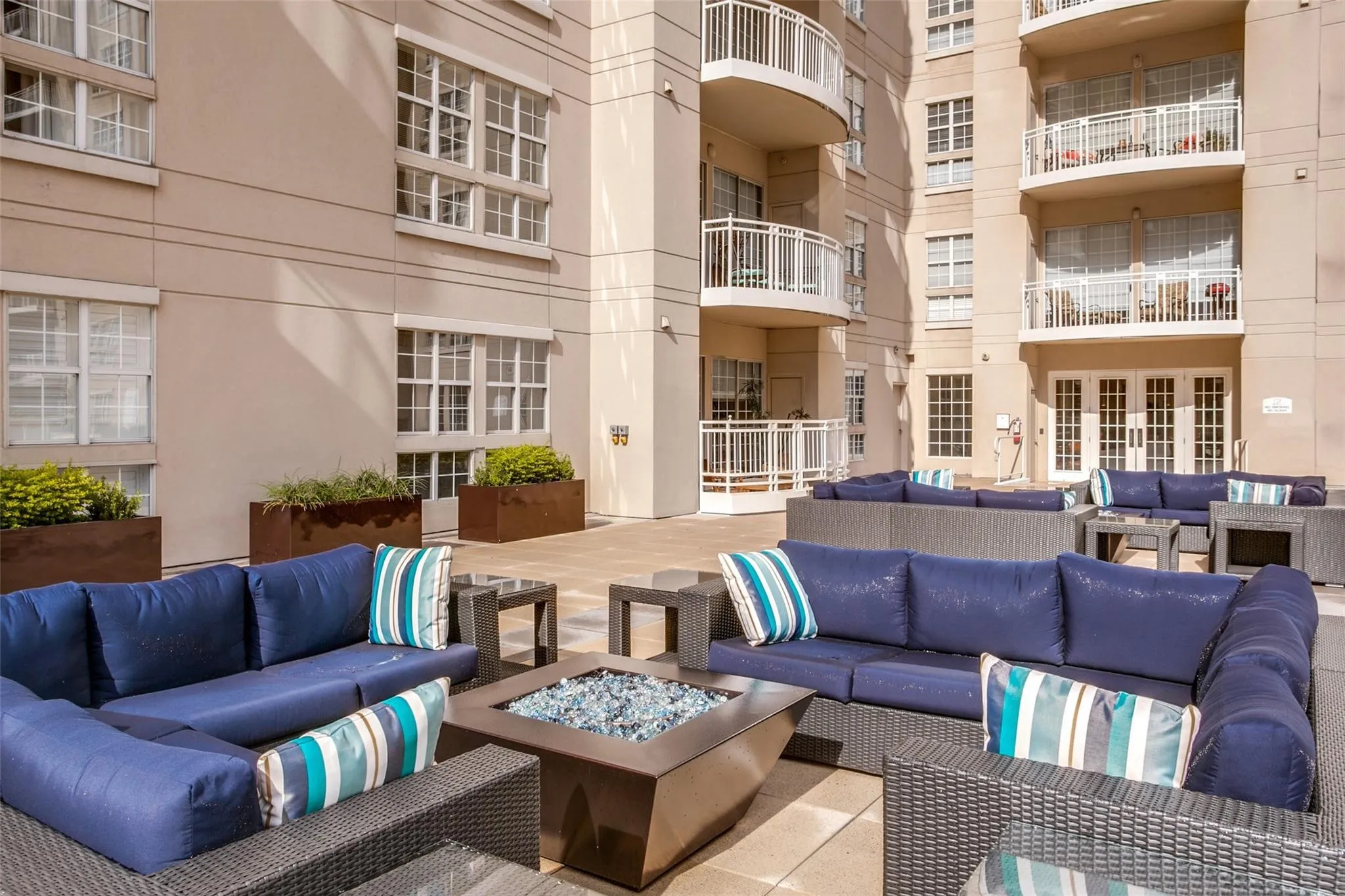 Condominium For Rent in Dallas County , 3225 Turtle Creek Boulevard 1111, Dallas, Texas 75219, 2 Bedroom, 2 Bathroom, 2 Garage spaces, 1,254 Sqft, built in 1998, mls#21364170, Real Estate Agent in Dallas, Homes For Rent in Dallas county, Homes For Rent in Dallas, Realtor in Dallas Texas, Real Estate Brokerage Independent Realty Texas, Luminita Cordes Realtor