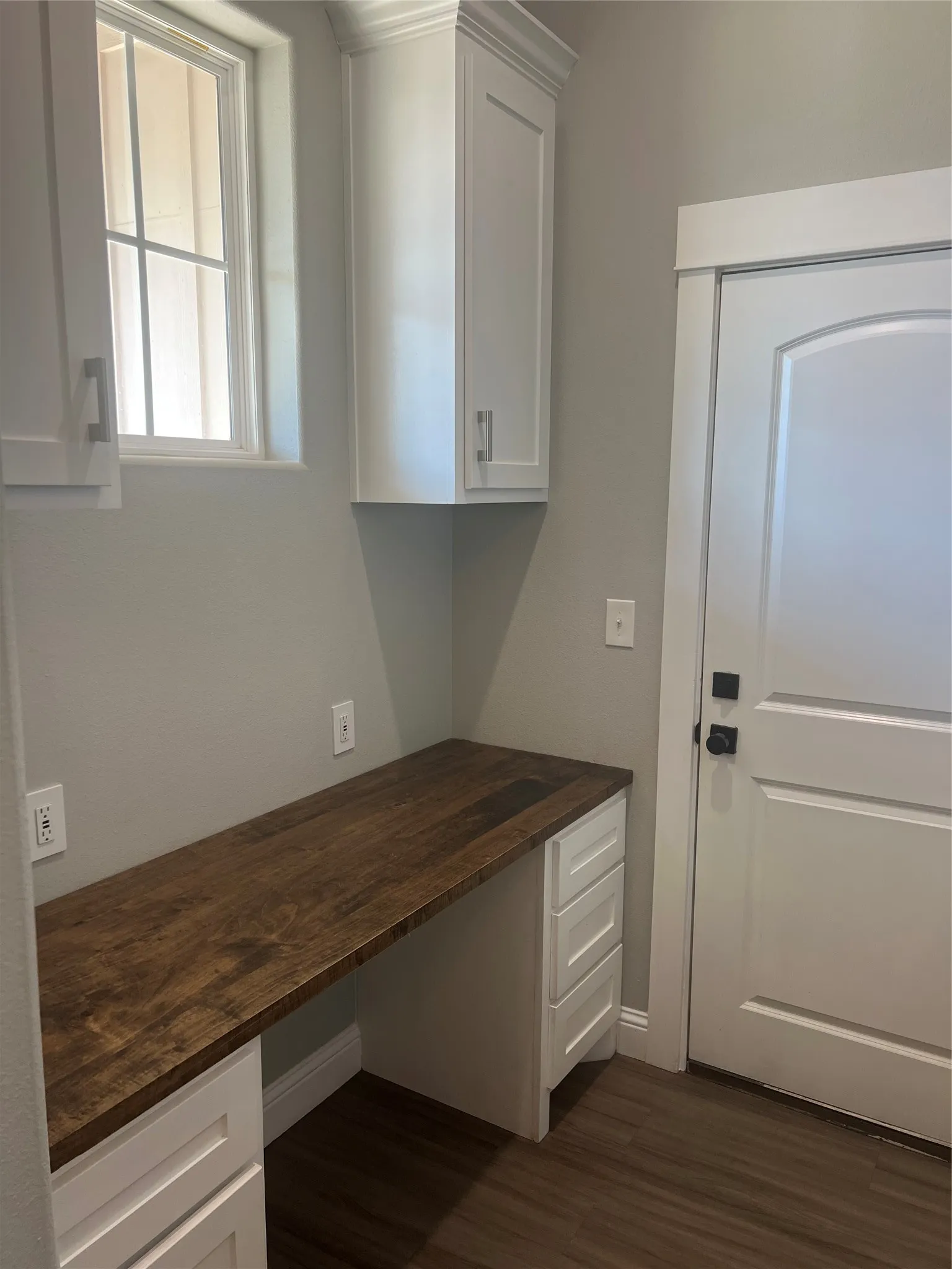 Single Family Residence For Sale in Taylor County , 1513 Old Settlers Way, Buffalo Gap, Texas 79508, 3 Bedroom, 2 Bathroom, 2 Garage spaces, 1,895 Sqft, built in 2020, mls#21365418, Real Estate Agent in Buffalo Gap, Homes For Sale in Taylor county, Homes For Sale in Buffalo Gap, Realtor in Buffalo Gap Texas, Real Estate Brokerage Independent Realty Texas, Luminita Cordes Realtor