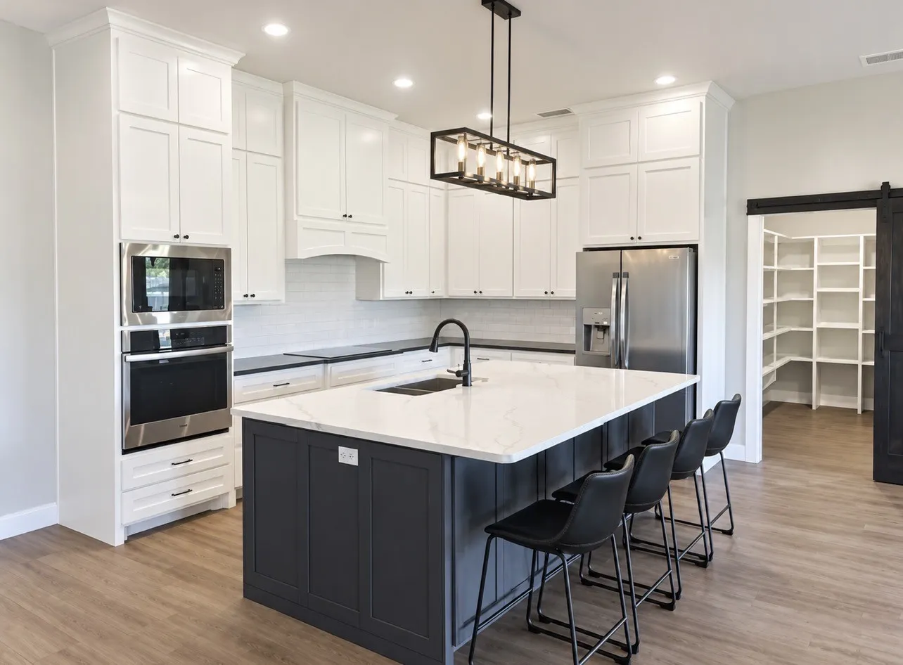 Single Family Residence For Sale in Taylor County , 1513 Old Settlers Way, Buffalo Gap, Texas 79508, 3 Bedroom, 2 Bathroom, 2 Garage spaces, 1,895 Sqft, built in 2020, mls#21365418, Real Estate Agent in Buffalo Gap, Homes For Sale in Taylor county, Homes For Sale in Buffalo Gap, Realtor in Buffalo Gap Texas, Real Estate Brokerage Independent Realty Texas, Luminita Cordes Realtor