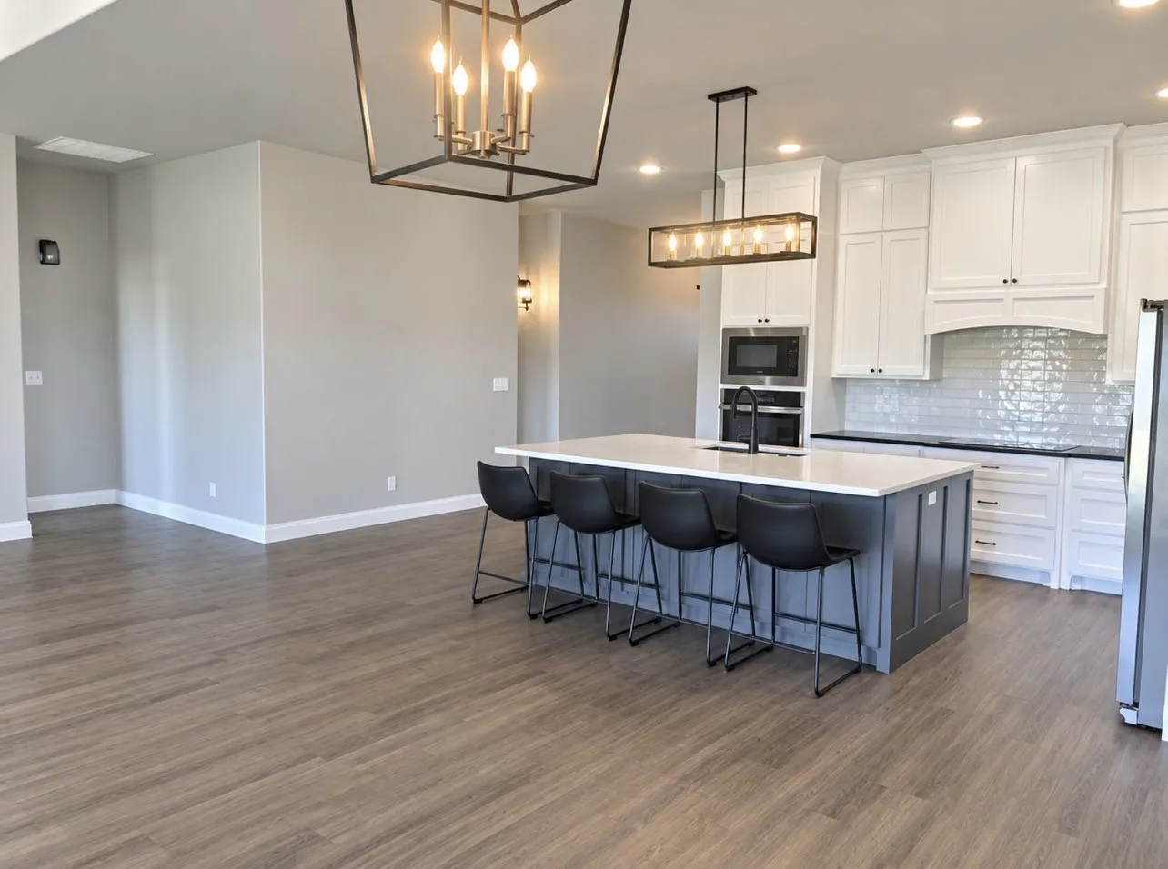 Single Family Residence For Sale in Taylor County , 1513 Old Settlers Way, Buffalo Gap, Texas 79508, 3 Bedroom, 2 Bathroom, 2 Garage spaces, 1,895 Sqft, built in 2020, mls#21365418, Real Estate Agent in Buffalo Gap, Homes For Sale in Taylor county, Homes For Sale in Buffalo Gap, Realtor in Buffalo Gap Texas, Real Estate Brokerage Independent Realty Texas, Luminita Cordes Realtor