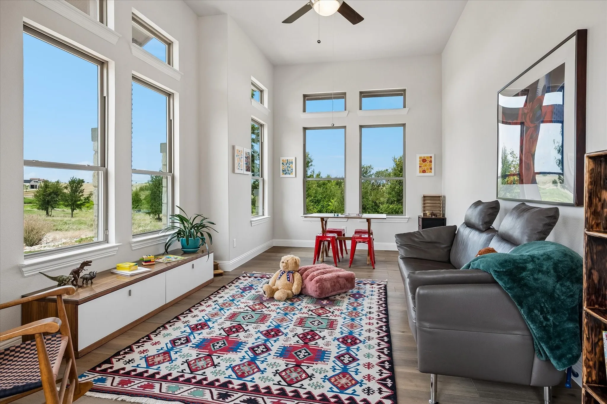 Spacious light filled room perfect for home schooling, teenage hangout or children's playroom. So many options to choose from!
