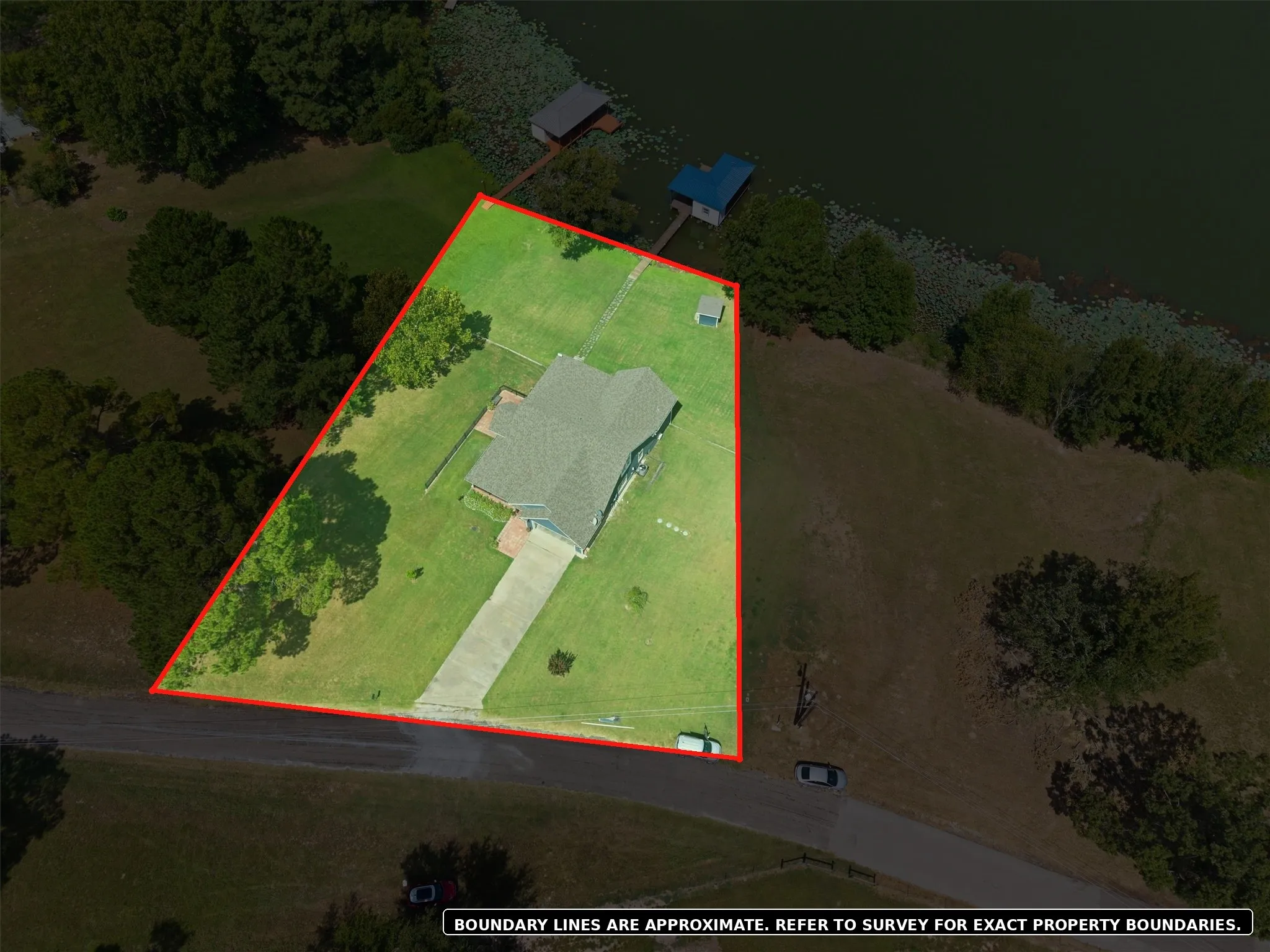 Single Family Residence For Sale in Henderson County , 7581 E Lake Drive, Murchison, Texas 75778, 4 Bedroom, 2 Bathroom, 2 Garage spaces, 2,380 Sqft, built in 2013, mls#21363898, Real Estate Agent in Murchison, Homes For Sale in Henderson county, Homes For Sale in Murchison, Realtor in Murchison Texas, Real Estate Brokerage Independent Realty Texas, Luminita Cordes Realtor