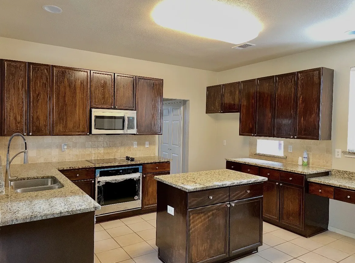 Single Family Residence For Rent in Collin County , 2413 Trailwest Lane, Plano, Texas 75025, 5 Bedroom, 3 Bathroom, 2 Garage spaces, 3,049 Sqft, built in 1997, mls#21365665, Real Estate Agent in Plano, Homes For Rent in Collin county, Homes For Rent in Plano, Realtor in Plano Texas, Real Estate Brokerage Independent Realty Texas, Luminita Cordes Realtor