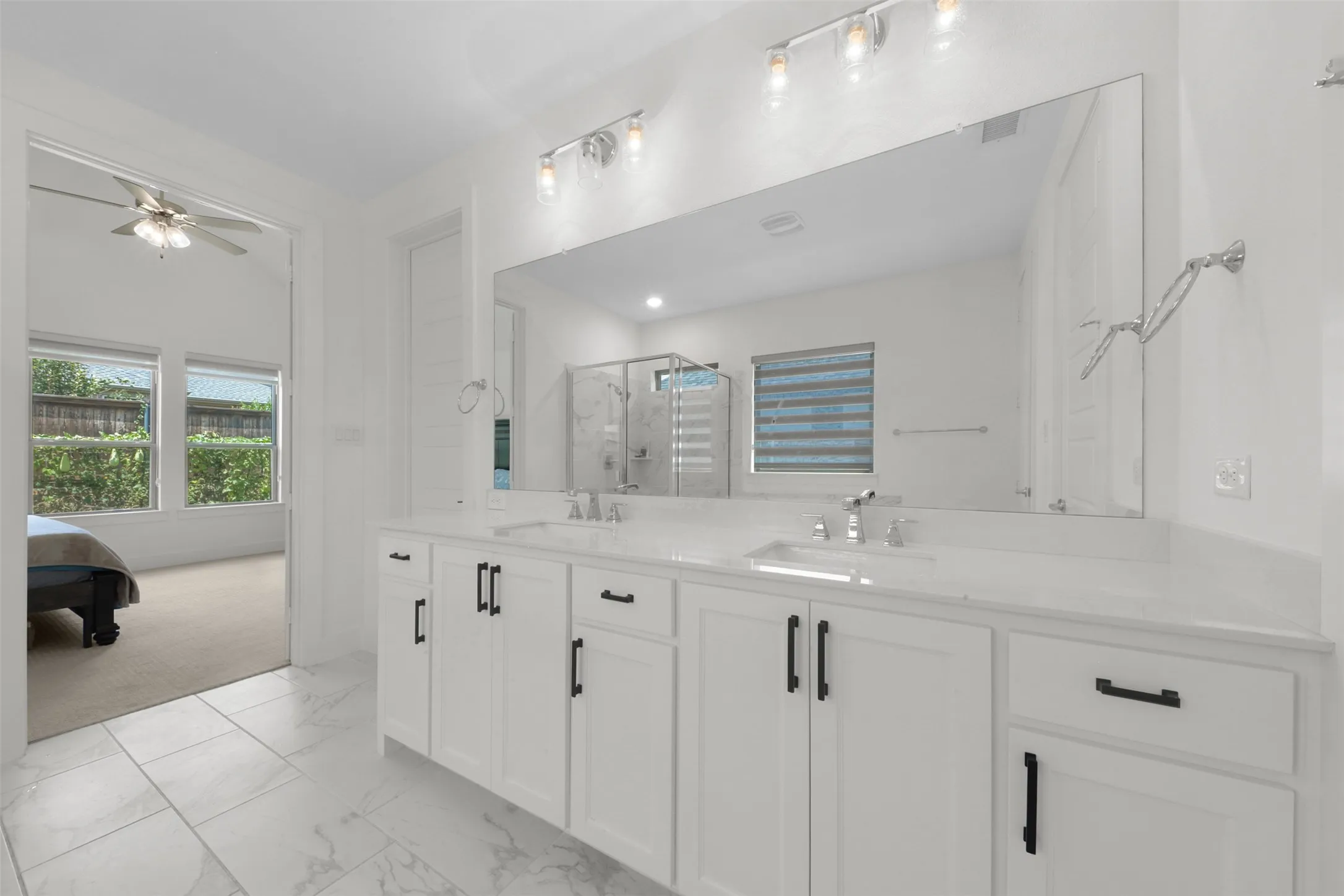 Single Family Residence For Rent in Collin County , 14164 Berryfield Lane, Frisco, Texas 75035, 4 Bedroom, 3 Bathroom, 2 Garage spaces, 3,426 Sqft, built in 2021, Price $4,000, mls#21365670, Real Estate Agent in Frisco, Homes For Rent in Collin county, Homes For Rent in Frisco, Realtor in Frisco Texas, Real Estate Brokerage Independent Realty Texas, Luminita Cordes Realtor