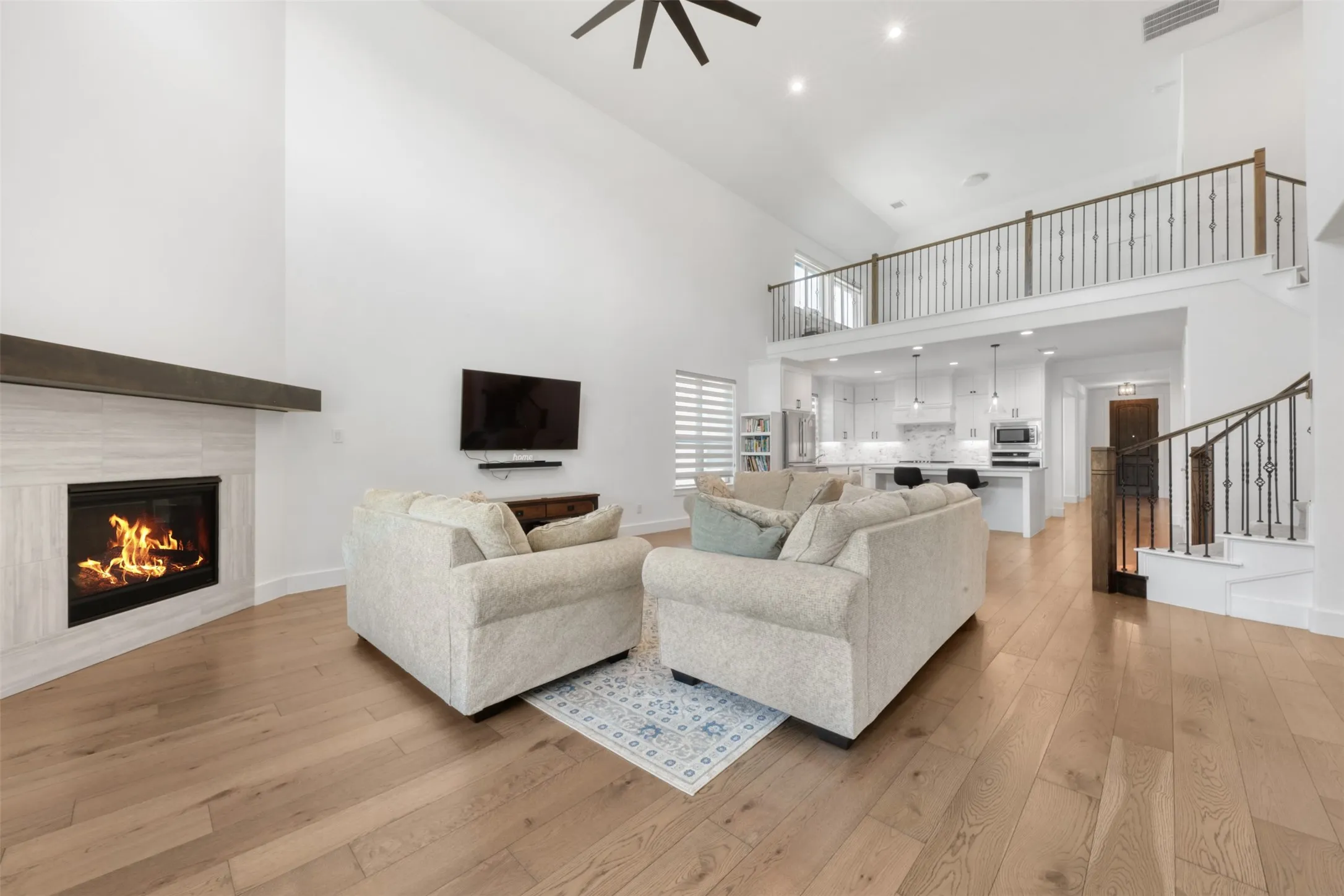 Single Family Residence For Rent in Collin County , 14164 Berryfield Lane, Frisco, Texas 75035, 4 Bedroom, 3 Bathroom, 2 Garage spaces, 3,426 Sqft, built in 2021, Price $4,000, mls#21365670, Real Estate Agent in Frisco, Homes For Rent in Collin county, Homes For Rent in Frisco, Realtor in Frisco Texas, Real Estate Brokerage Independent Realty Texas, Luminita Cordes Realtor
