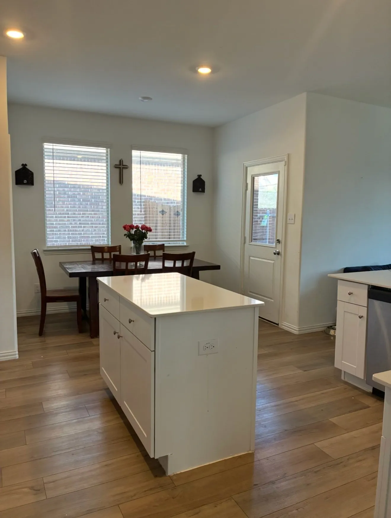Single Family Residence For Sale in Hunt County , 2114 Donker Drive, Royse City, Texas 75189, 4 Bedroom, 2 Bathroom, 2 Garage spaces, 1,998 Sqft, built in 2023, Price $299,900, mls#21364510, Real Estate Agent in Royse City, Homes For Sale in Hunt county, Homes For Sale in Royse City, Realtor in Royse City Texas, Real Estate Brokerage Independent Realty Texas, Luminita Cordes Realtor