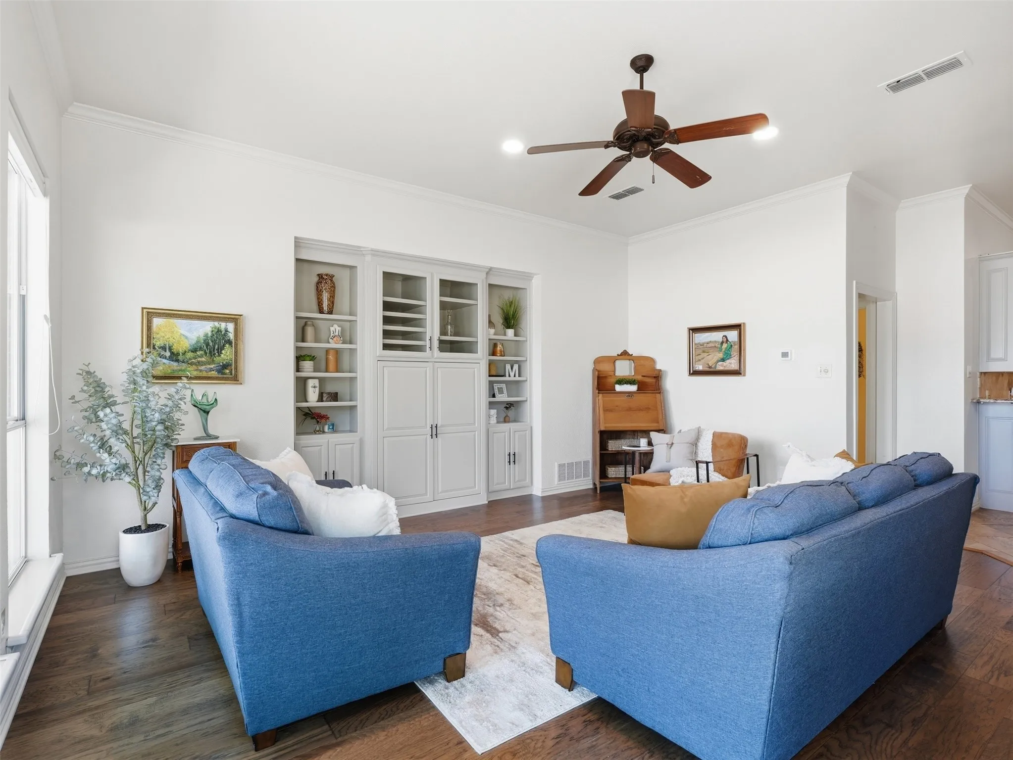 Single Family Residence For Sale in Parker County , 156 S Fork Drive, Hudson Oaks, Texas 76087, 3 Bedroom, 3 Bathroom, 3 Garage spaces, 2,617 Sqft, built in 1993, mls#21363756, Real Estate Agent in Hudson Oaks, Homes For Sale in Parker county, Homes For Sale in Hudson Oaks, Realtor in Hudson Oaks Texas, Real Estate Brokerage Independent Realty Texas, Luminita Cordes Realtor