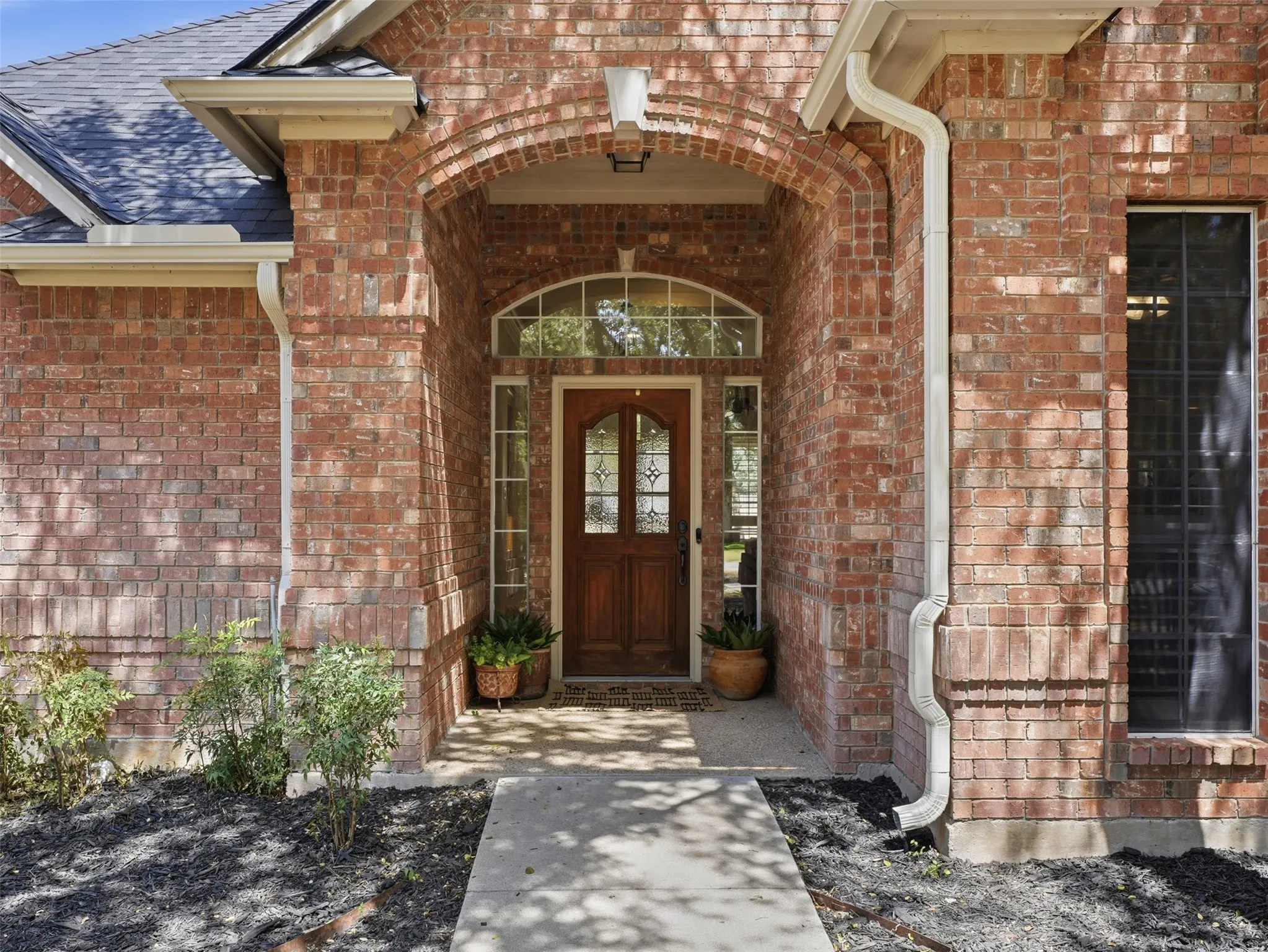Single Family Residence For Sale in Parker County , 156 S Fork Drive, Hudson Oaks, Texas 76087, 3 Bedroom, 3 Bathroom, 3 Garage spaces, 2,617 Sqft, built in 1993, mls#21363756, Real Estate Agent in Hudson Oaks, Homes For Sale in Parker county, Homes For Sale in Hudson Oaks, Realtor in Hudson Oaks Texas, Real Estate Brokerage Independent Realty Texas, Luminita Cordes Realtor