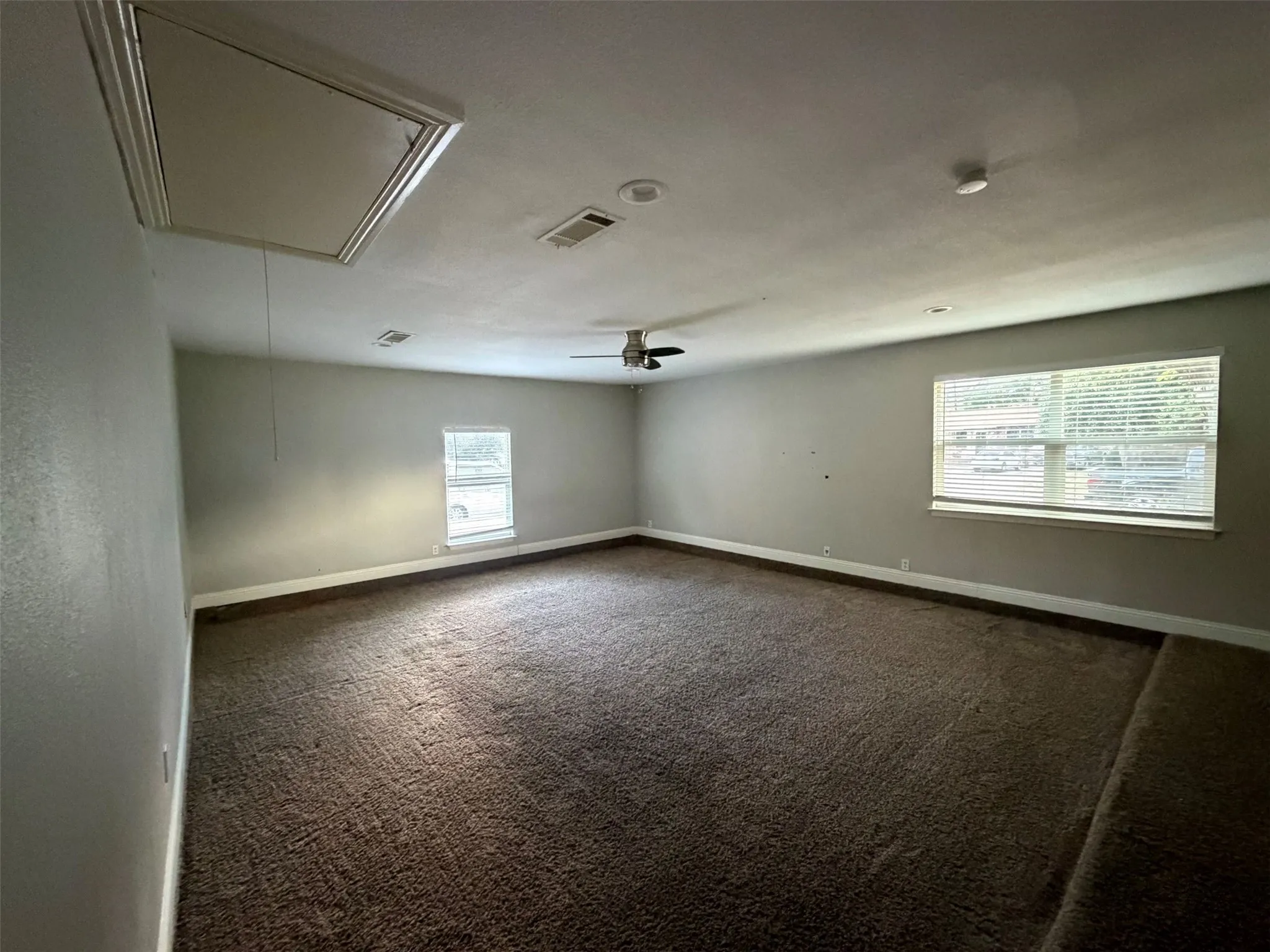 Huge living area perfect for game room, home theatre etc.