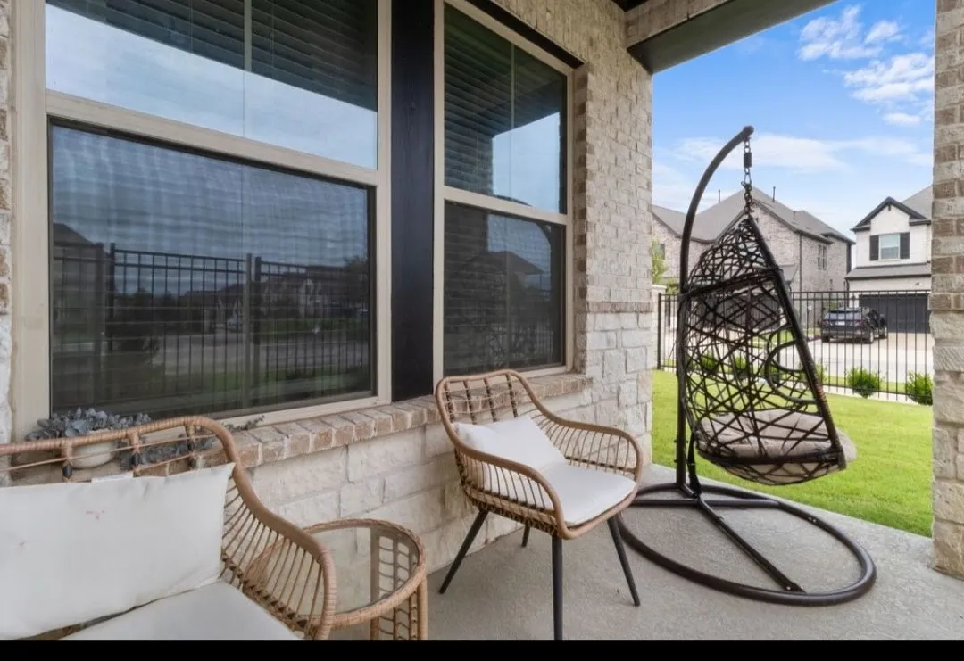Single Family Residence For Sale in Tarrant County , 711 Prairie Falcon Drive, Arlington, Texas 76005, 3 Bedroom, 3 Bathroom, 2 Garage spaces, 2,345 Sqft, built in 2023, Price $584,900, mls#21360317, Real Estate Agent in Arlington, Homes For Sale in Tarrant county, Homes For Sale in Arlington, Realtor in Arlington Texas, Real Estate Brokerage Independent Realty Texas, Luminita Cordes Realtor