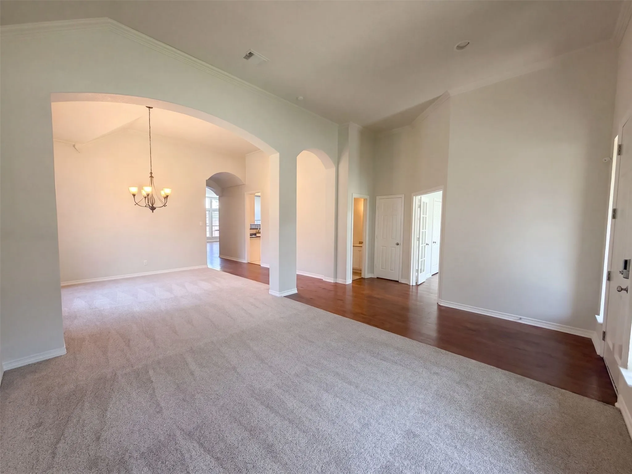Single Family Residence For Sale in Denton County , 6 Cimarron Court, Trophy Club, Texas 76262, 4 Bedroom, 3 Bathroom, 2 Garage spaces, 2,527 Sqft, built in 1997, mls#21365675, Real Estate Agent in Trophy Club, Homes For Sale in Denton county, Homes For Sale in Trophy Club, Realtor in Trophy Club Texas, Real Estate Brokerage Independent Realty Texas, Luminita Cordes Realtor