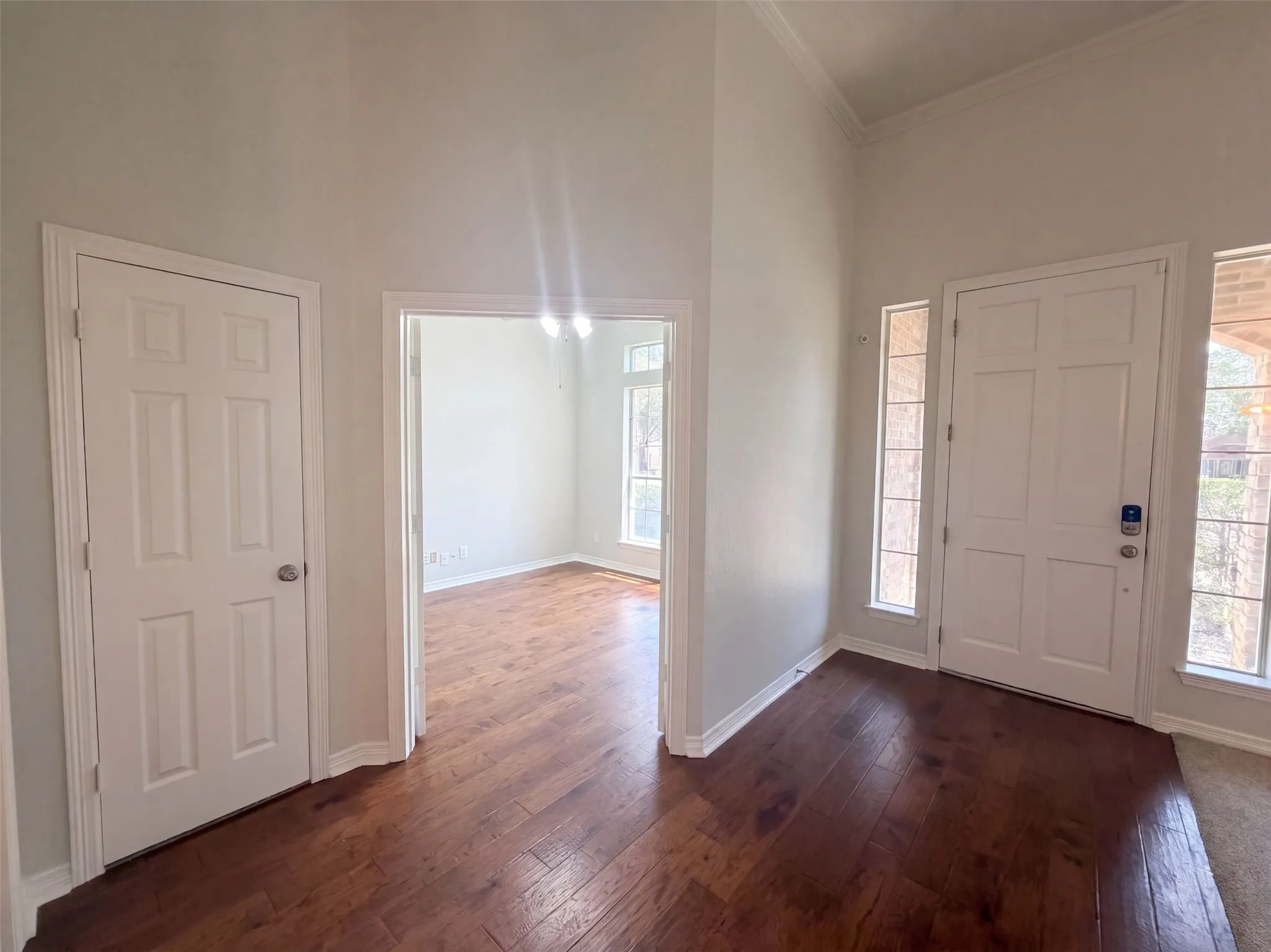 Single Family Residence For Sale in Denton County , 6 Cimarron Court, Trophy Club, Texas 76262, 4 Bedroom, 3 Bathroom, 2 Garage spaces, 2,527 Sqft, built in 1997, mls#21365675, Real Estate Agent in Trophy Club, Homes For Sale in Denton county, Homes For Sale in Trophy Club, Realtor in Trophy Club Texas, Real Estate Brokerage Independent Realty Texas, Luminita Cordes Realtor