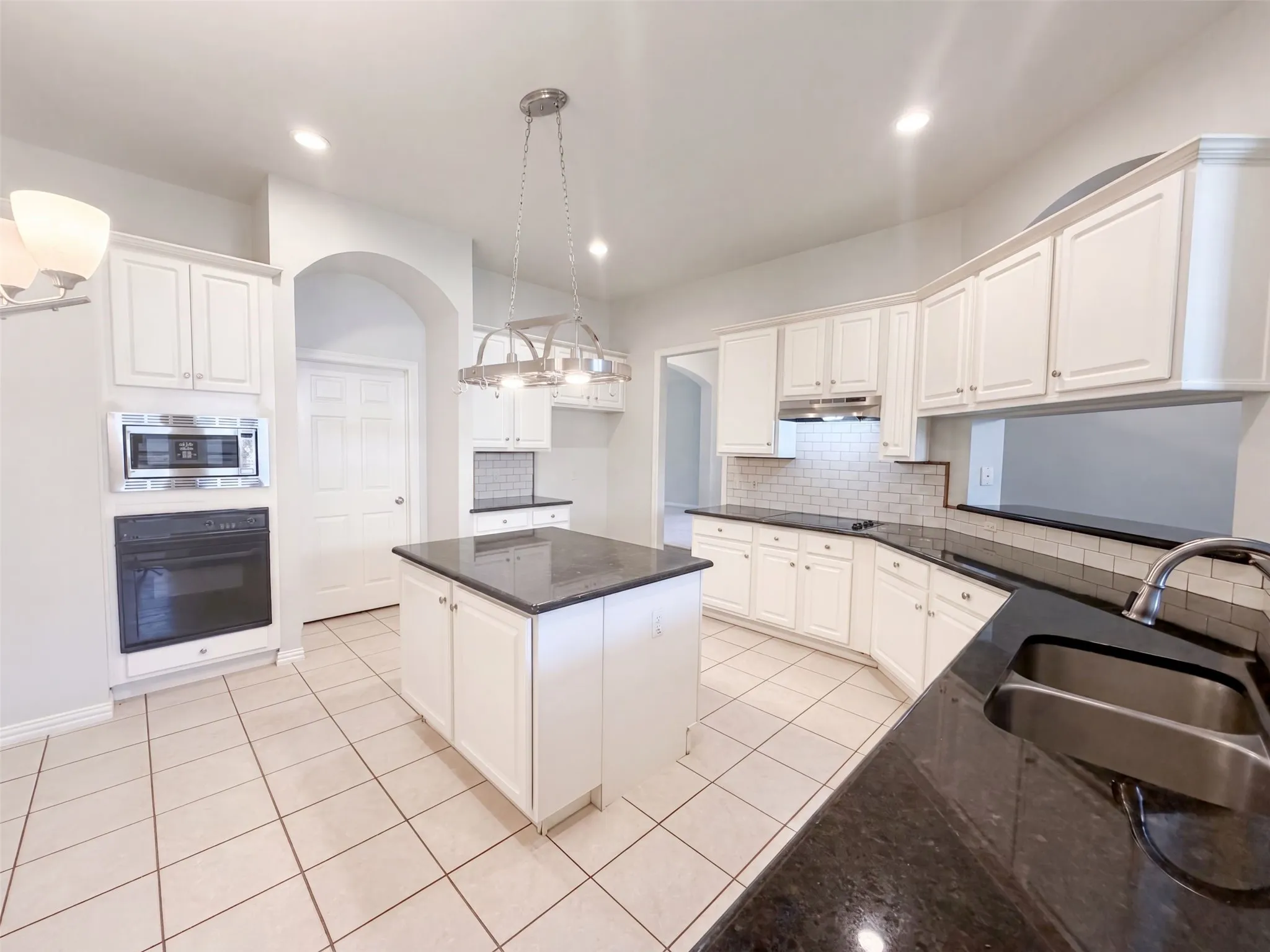 Single Family Residence For Sale in Denton County , 6 Cimarron Court, Trophy Club, Texas 76262, 4 Bedroom, 3 Bathroom, 2 Garage spaces, 2,527 Sqft, built in 1997, mls#21365675, Real Estate Agent in Trophy Club, Homes For Sale in Denton county, Homes For Sale in Trophy Club, Realtor in Trophy Club Texas, Real Estate Brokerage Independent Realty Texas, Luminita Cordes Realtor